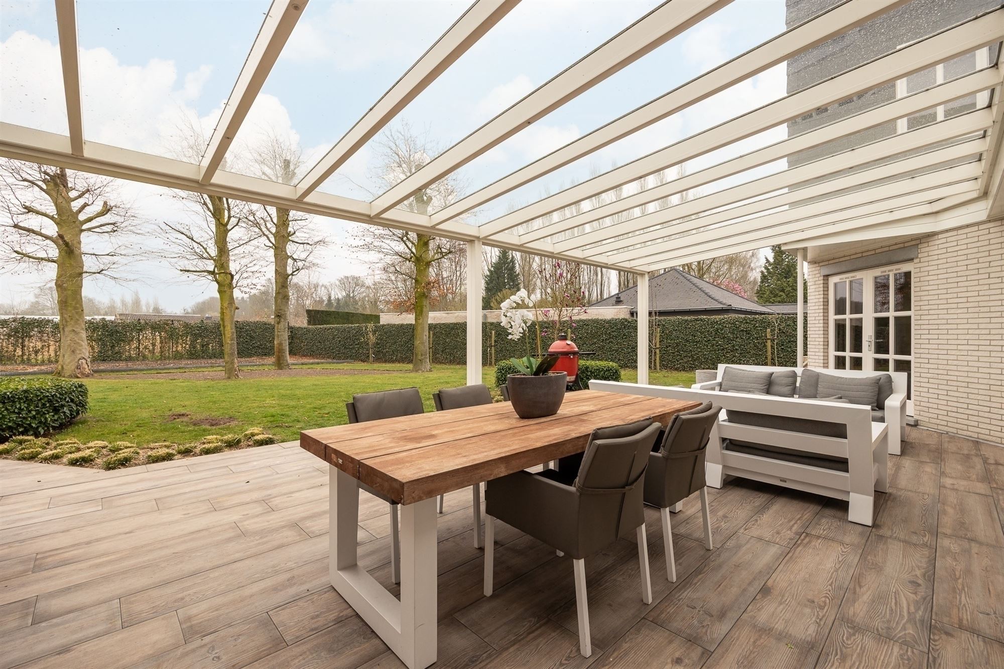 Moderne vrijstaande woning met royale tuin  foto 27