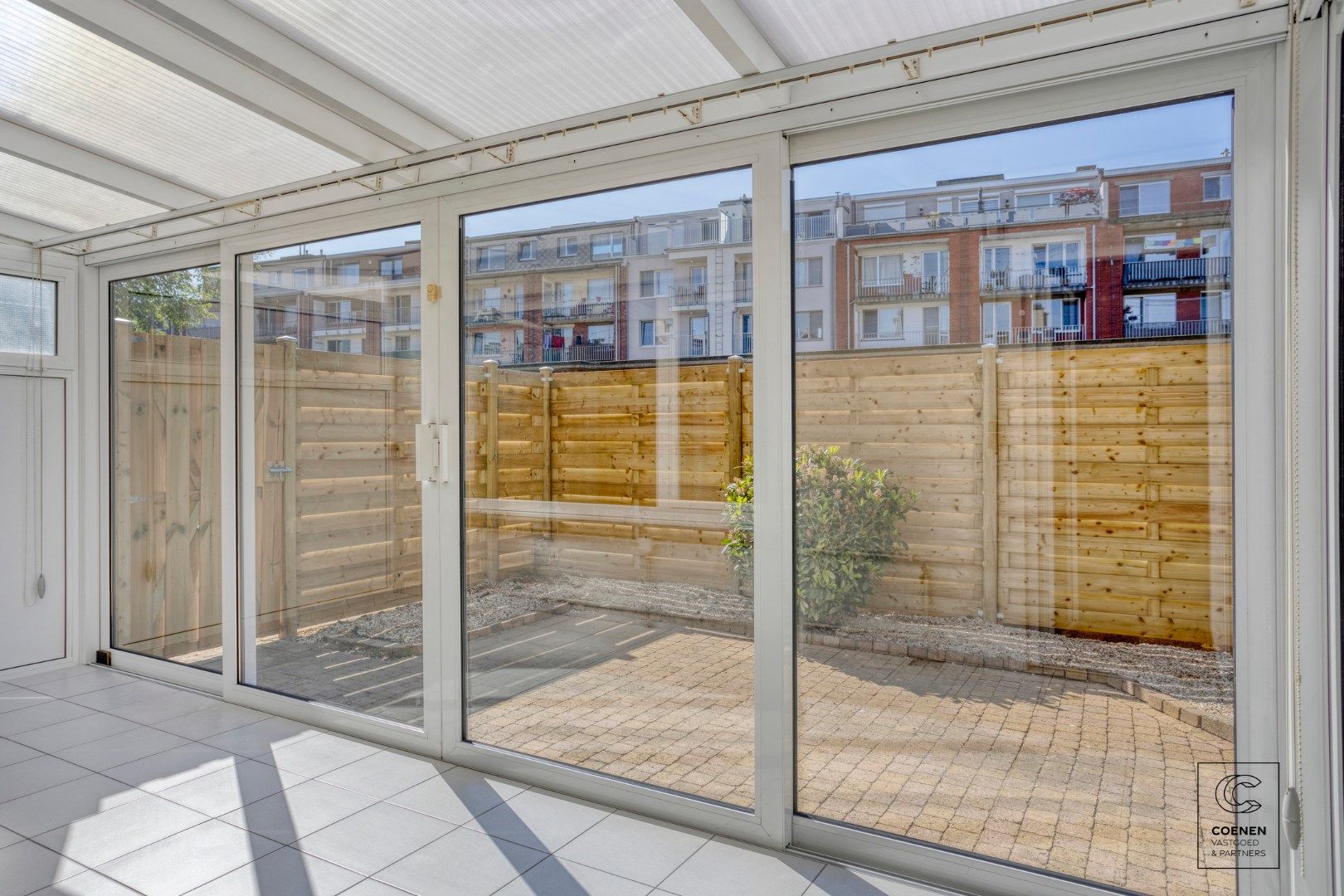 Instapklaar gelijkvloers appartement van 81m² en 2 slaapkamers te Deurne! foto 13