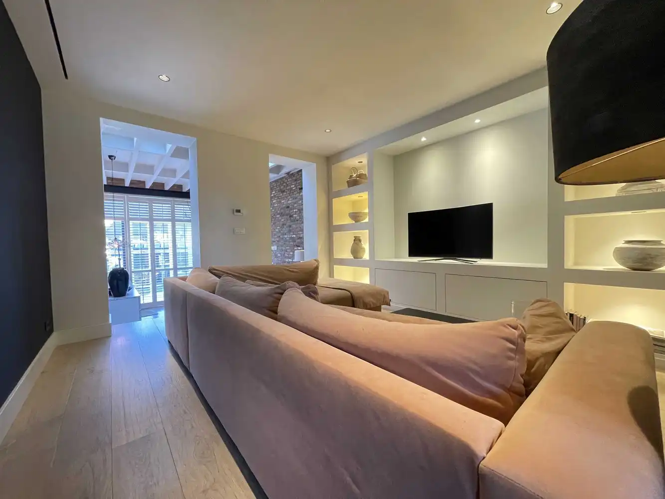 Smaakvol gerenoveerde karaktervolle wijkwoning foto 8