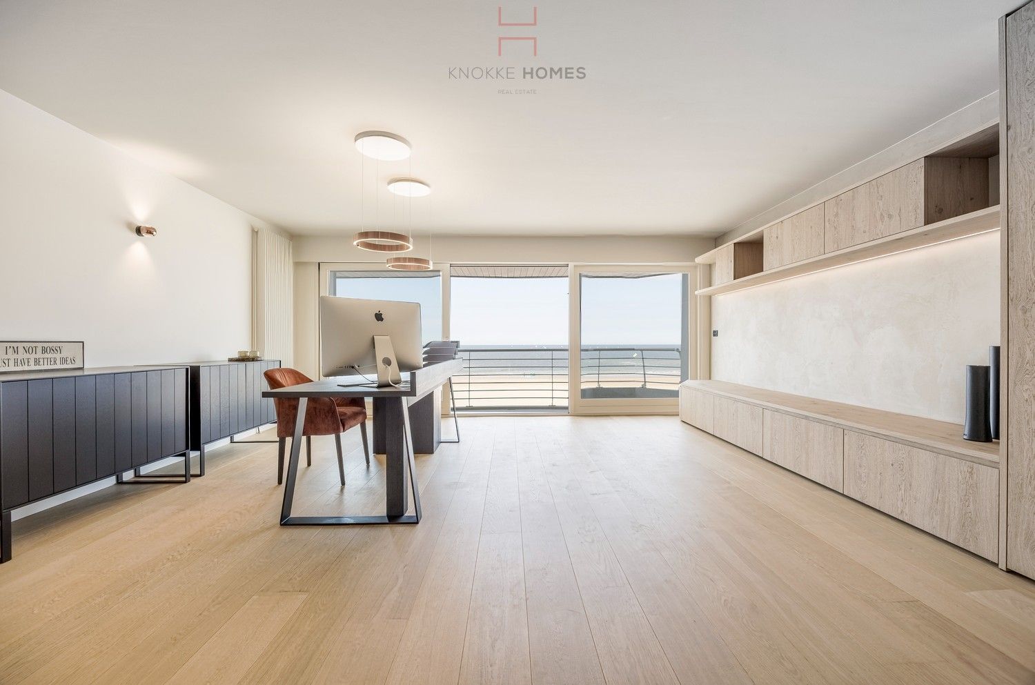 Luxueus gerenoveerd vakantie-appartement op de zeedijk aan het Albertstrand foto 5