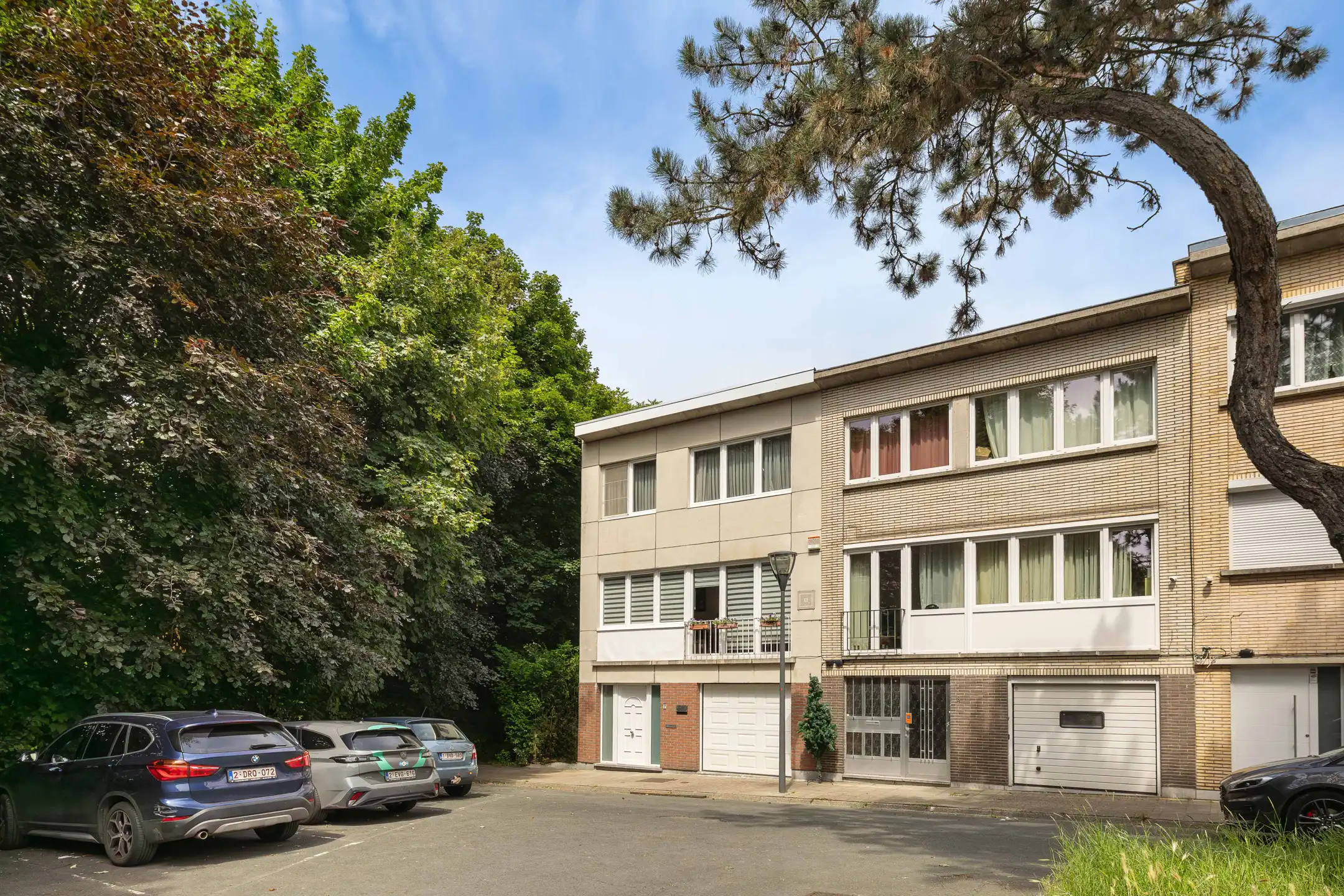Rustig gelegen huis met drie gevels, tuin en garage foto 25