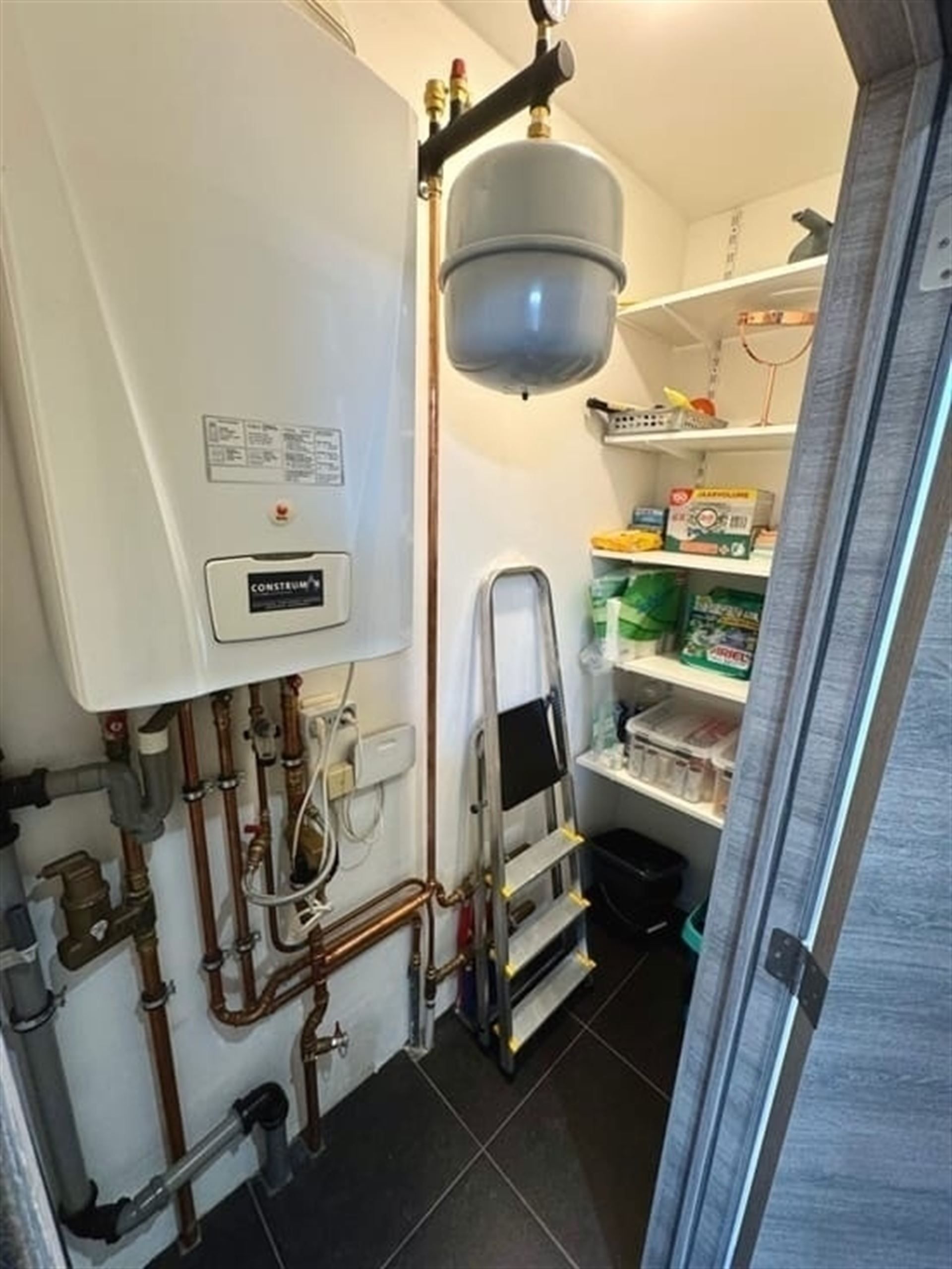 volledig vernieuwe woning nabij het centrum! foto 17