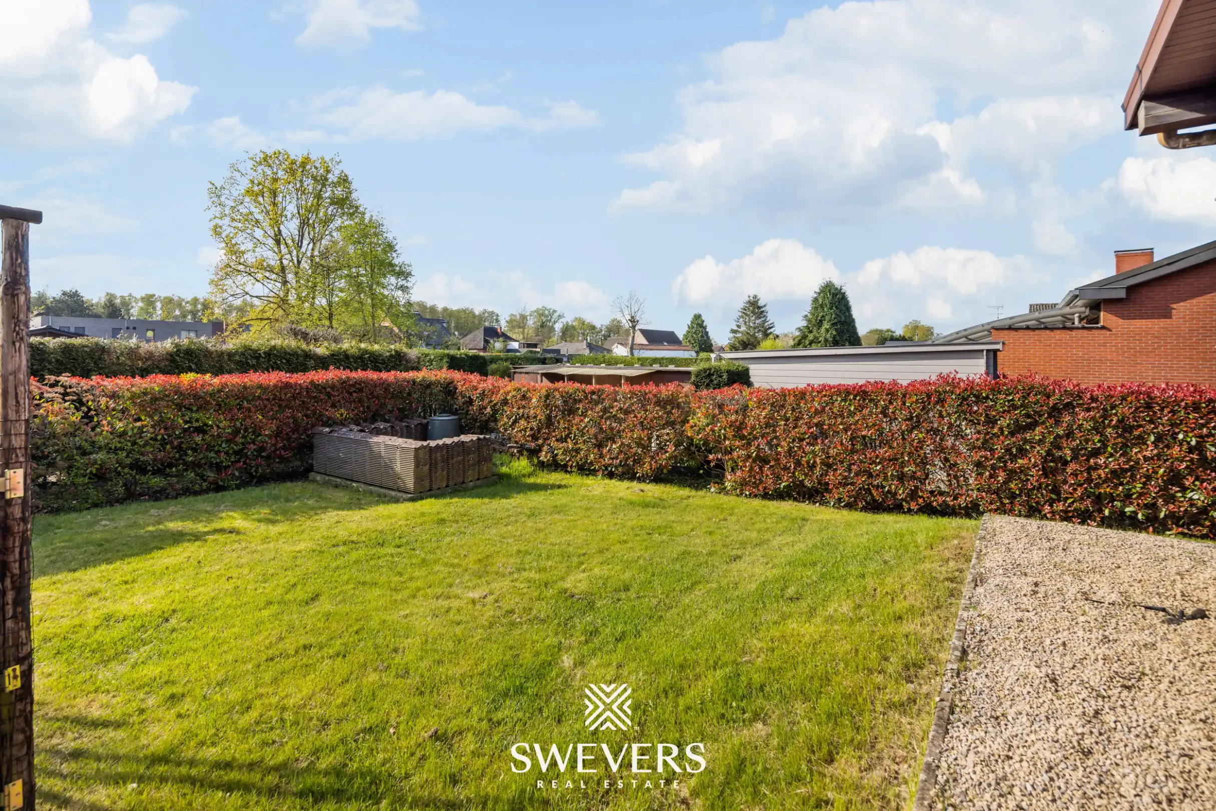 Ruime open bebouwing met 5 slaapkamers en grote tuin in Diepenbeek foto 36