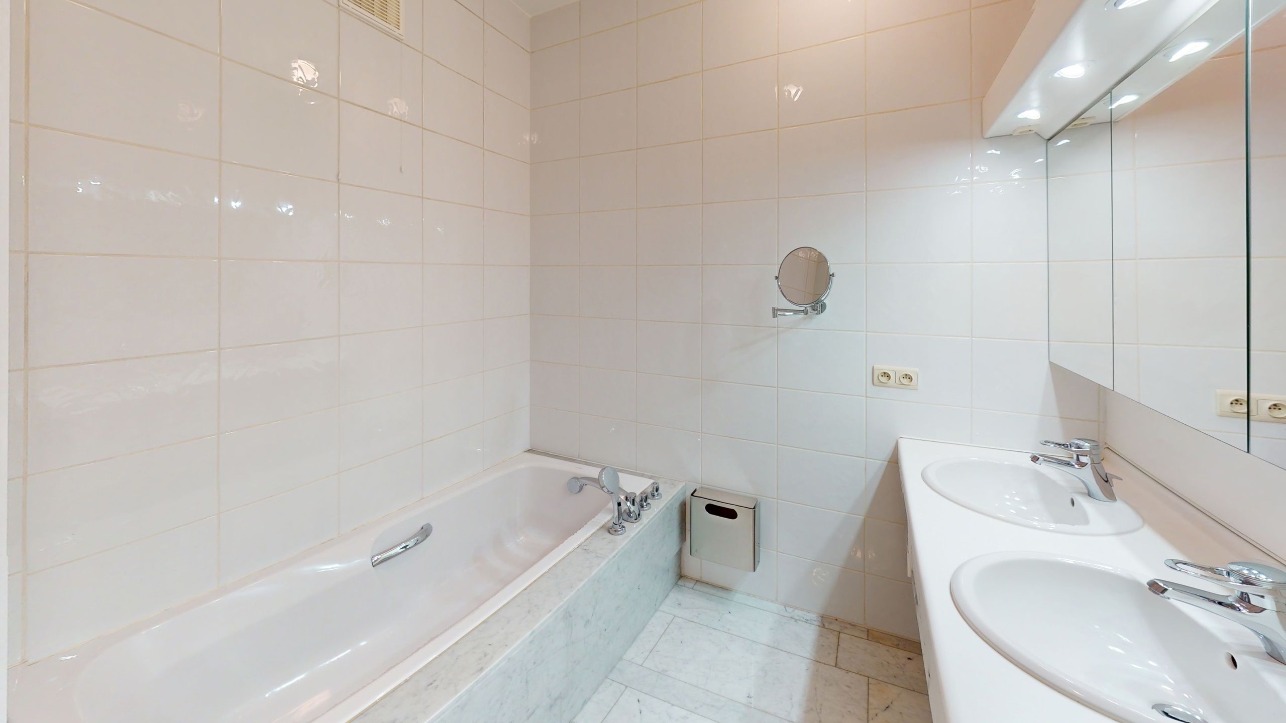Royaal appartement met 3 slaapkamers nabij het Albert park foto 9
