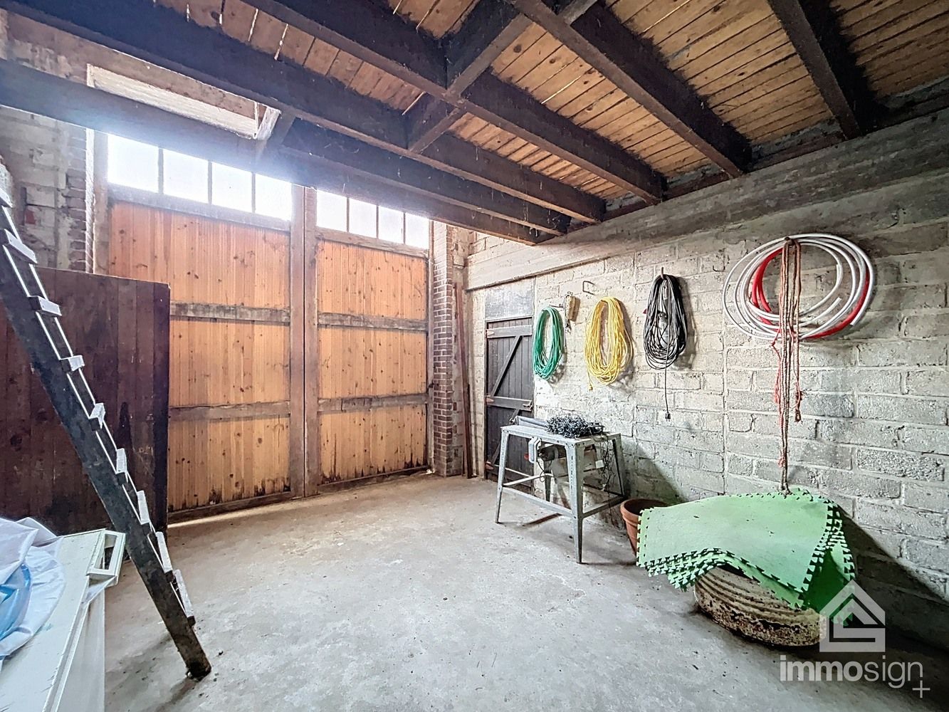 Landelijk wonen in Oudsbergen, omringd door weiland met paardenstallen! foto 34