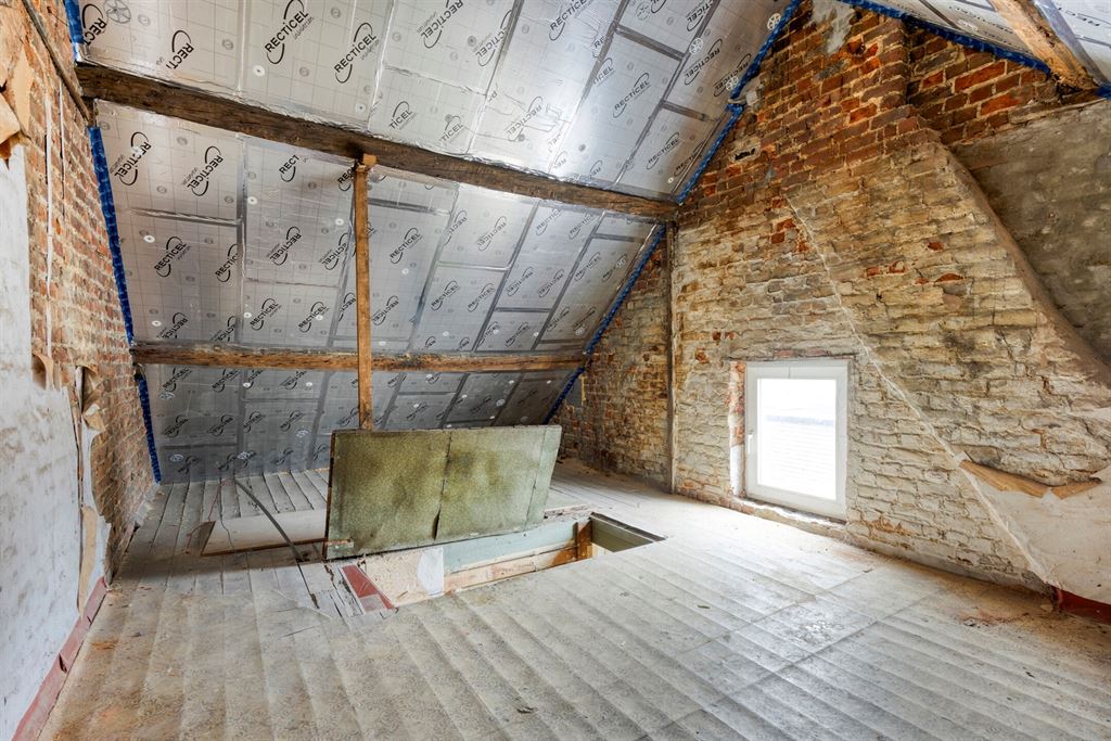 Halfopen woning met potentieel  foto 13