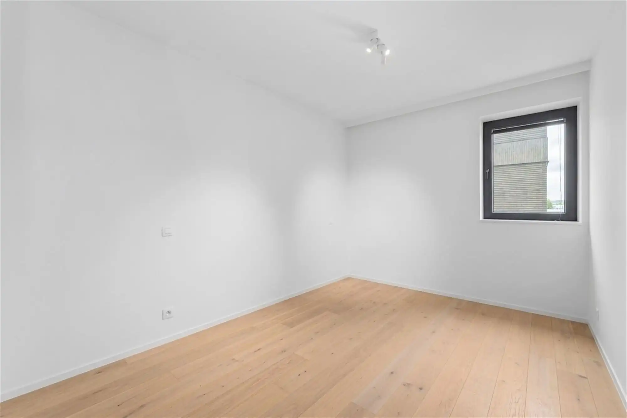 Luxueus (quasi nieuw) appartement vlakbij het strand!  foto 19
