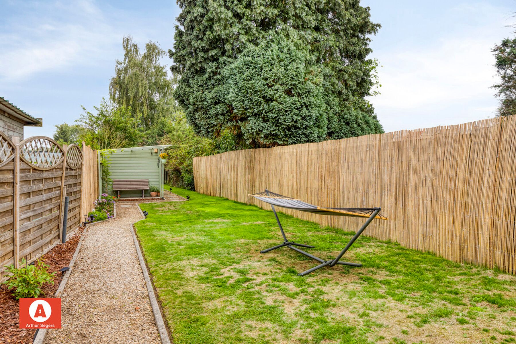 Instapklare woning op centrale liggig foto 25
