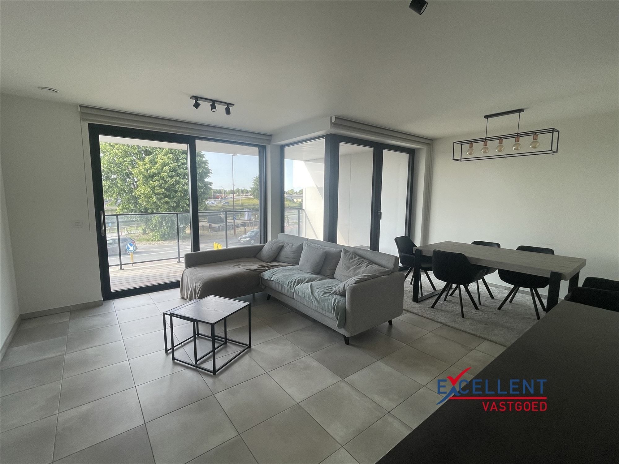 Nieuwbouwappartement centrum Deinze met twee slaapkamers te huur foto 2