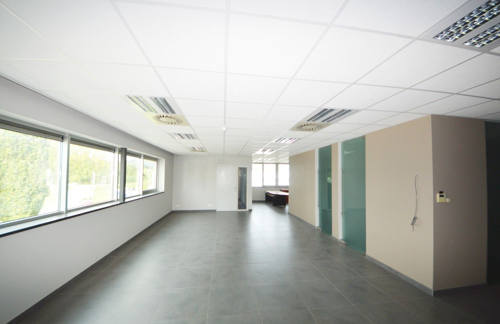 MODERN KANTOOR MET PARKING  foto 4