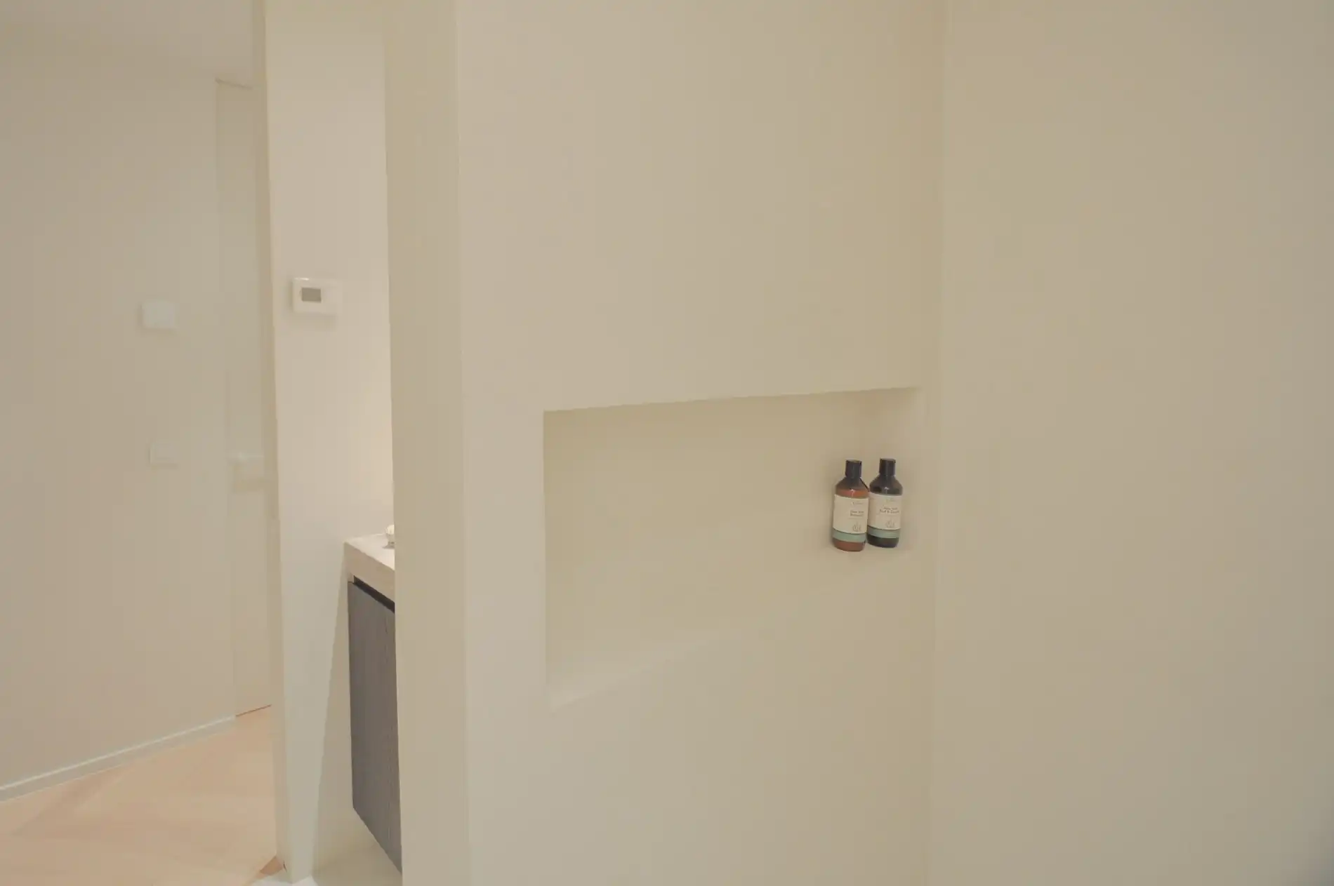 Uitzonderlijk, tijdloos volledig gerenoveerd appartement met een open zicht . foto 26