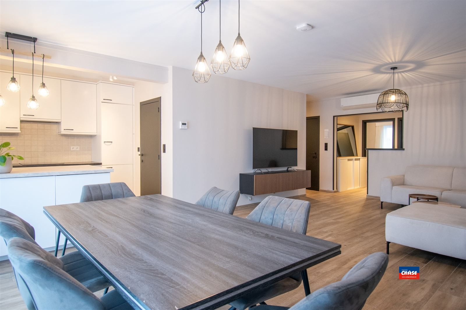 Modern appartement met 2 slpks, terras + garage foto 2