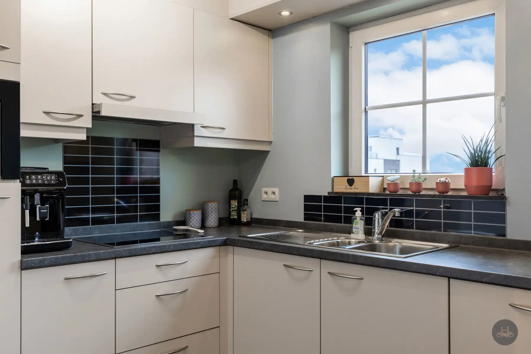 Groot duplex appartement+garage in centrum Baal foto 12