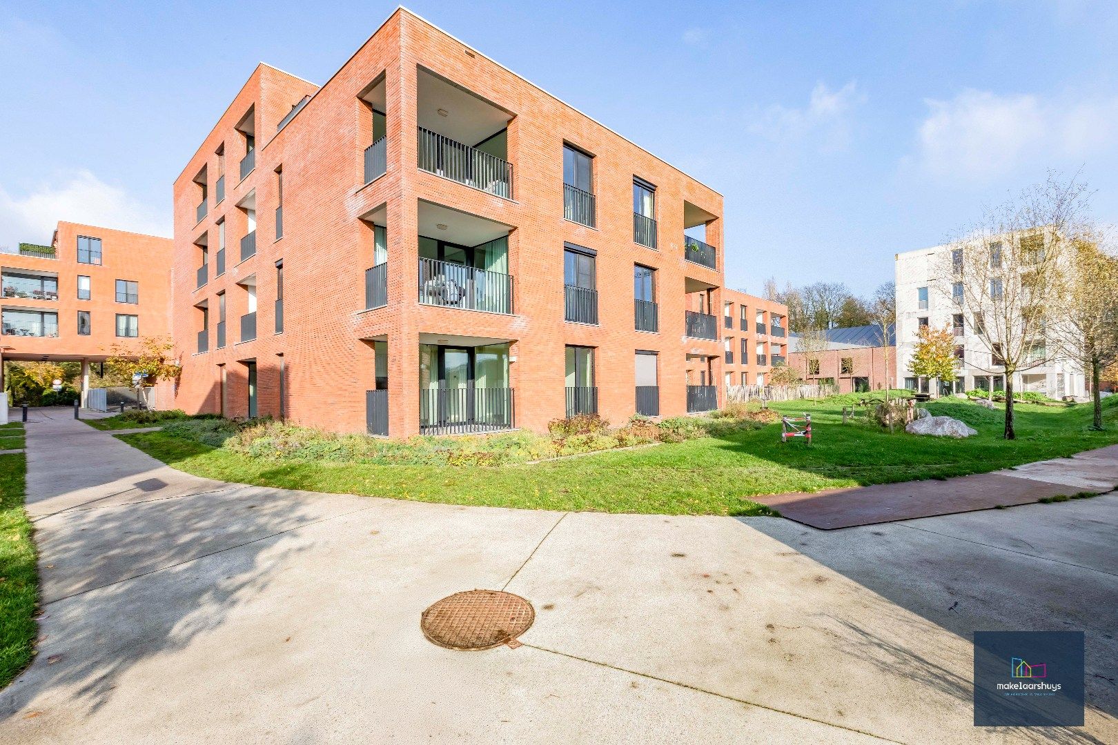 Schitterend 1-slpk.appartement met berging en ondergrondse staanplaats.  foto 12