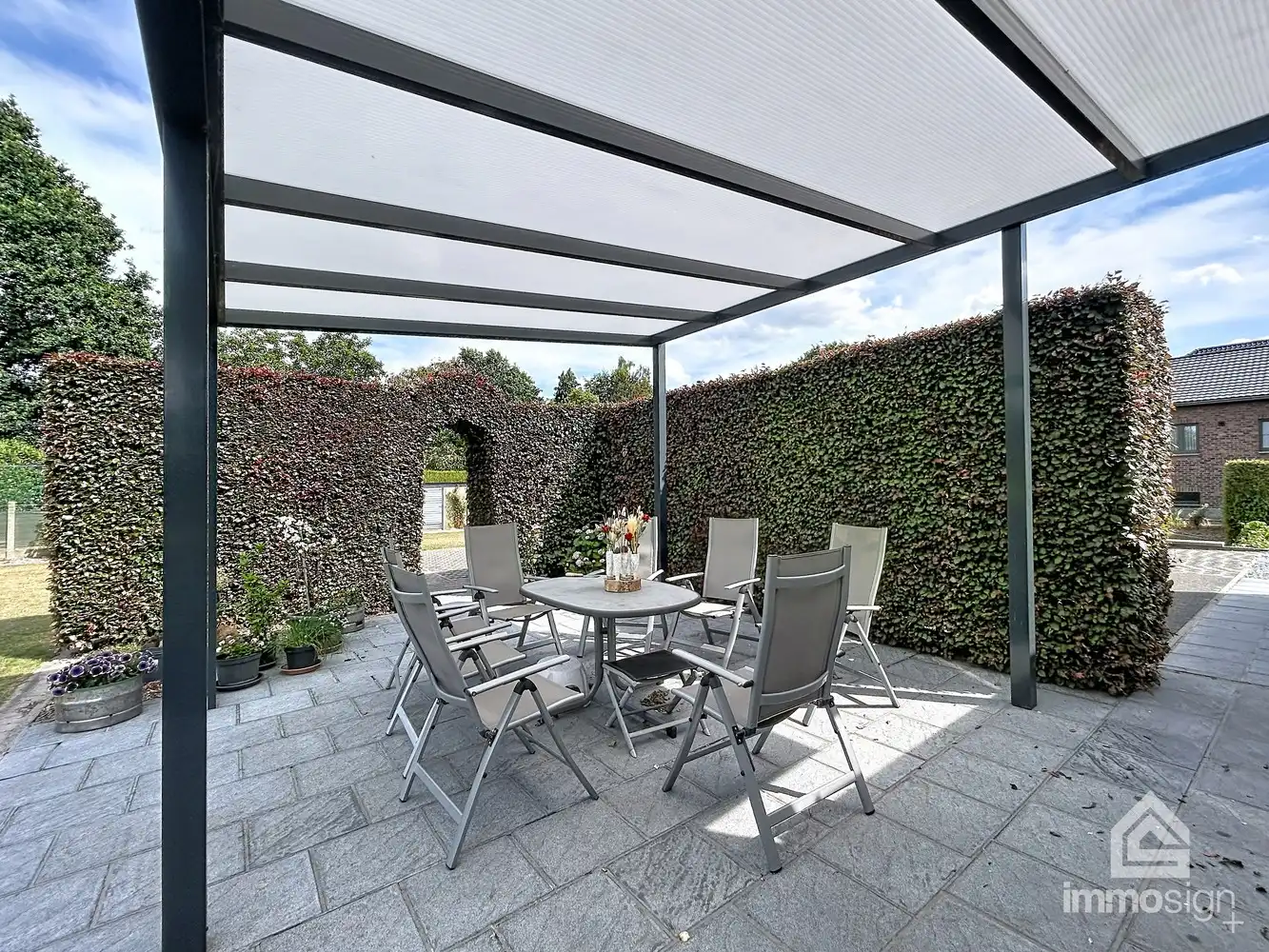Ruime woning op bijna 2.000 m² grond met dubbele garage en werkhuis foto 34