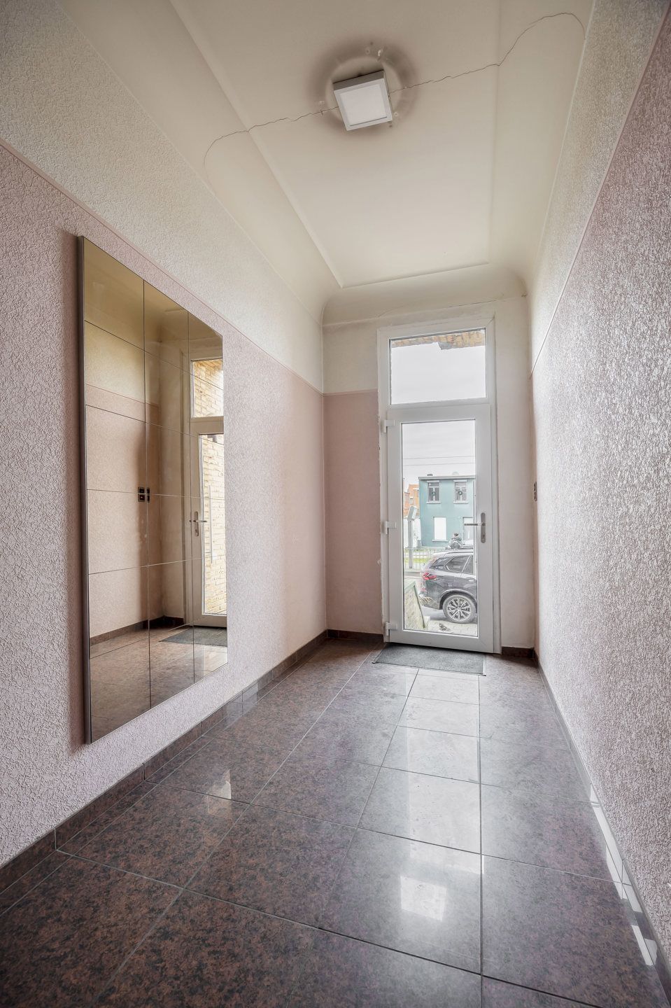 opbrengsteigendom bestaande uit 3 appartementen en 1 garage met oprit foto 21