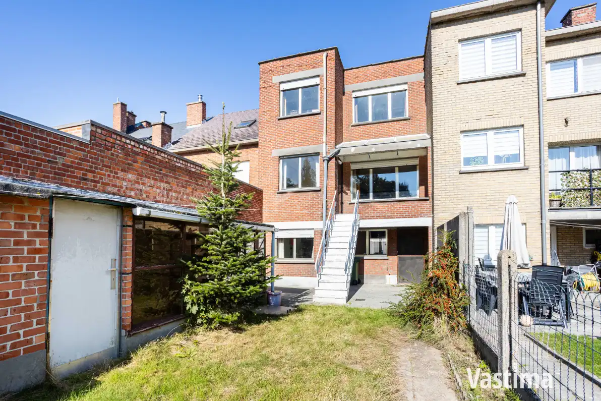 Woning met 3 slaapkamers, garage en ruime tuin foto 23