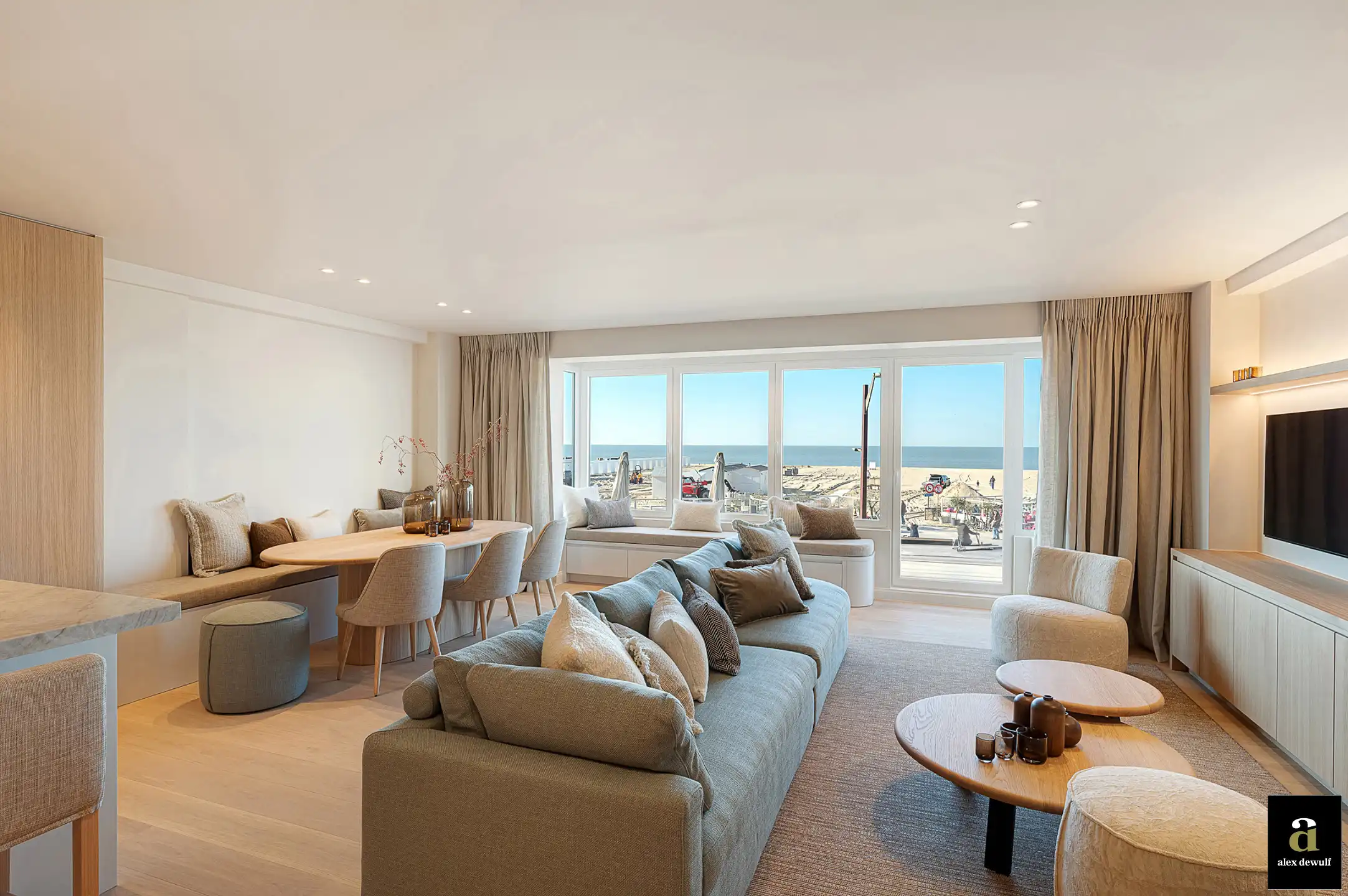 Pas gerenoveerd appartement met zeezicht op het Rubensplein. foto 3