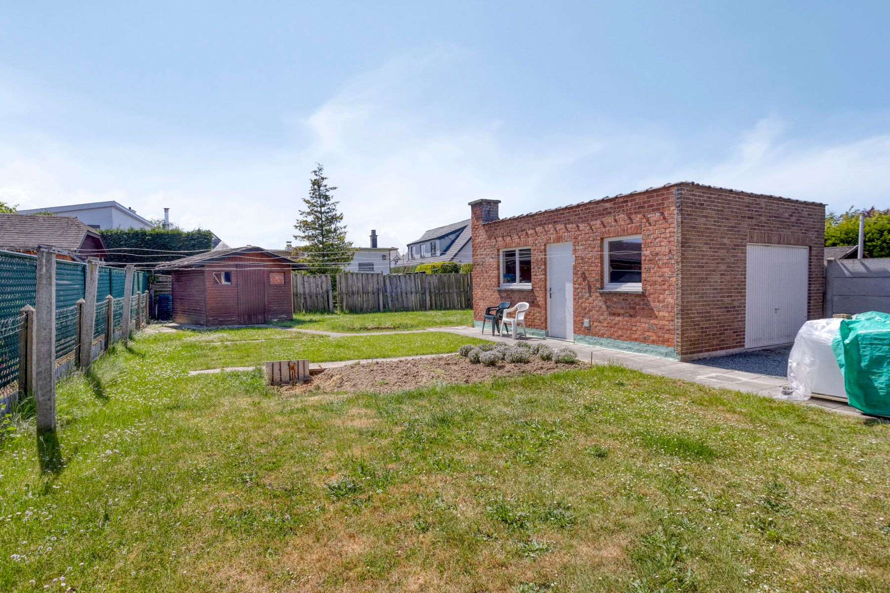 Te renoveren open bebouwing met zuidgerichte tuin foto 9