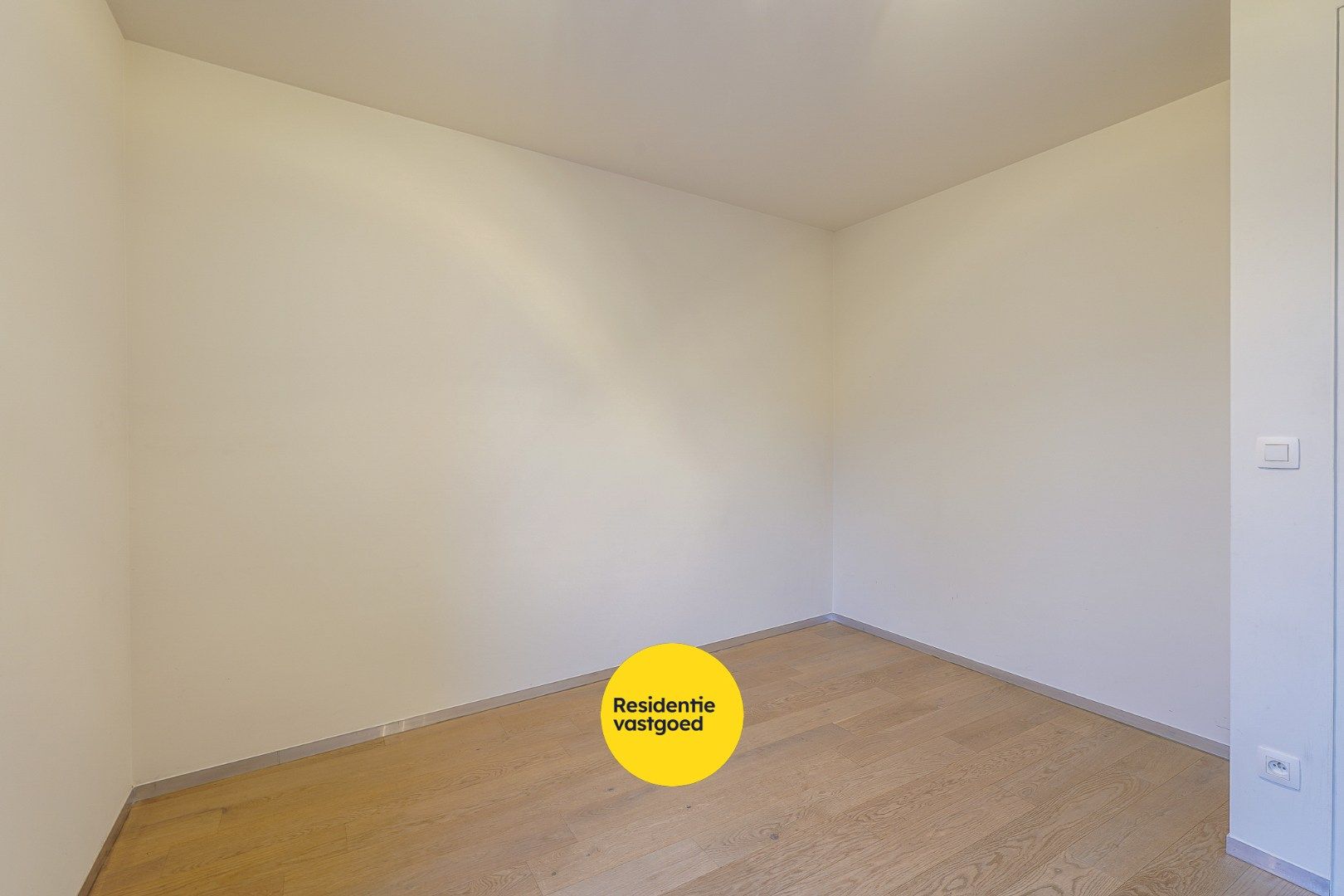 Prachtig modern appartement te huur in het centrum van Jabbeke foto 12