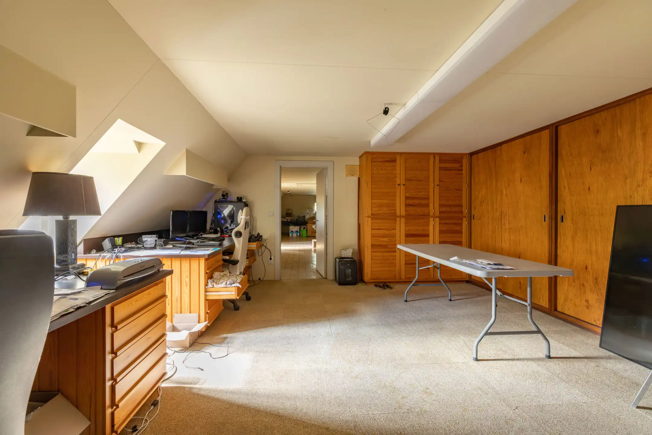 Riante te renoveren villa met grote tuin in centrum Rumbeke foto 18