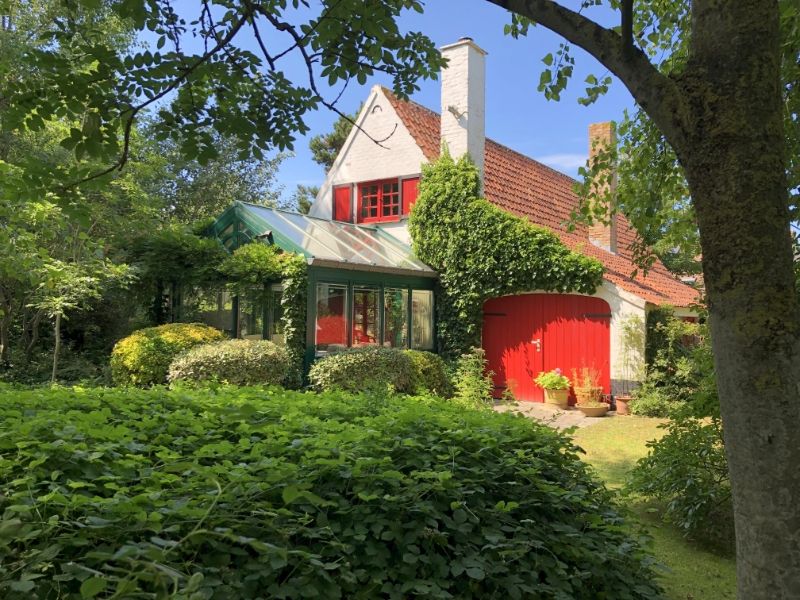 Hoofdfoto van de publicatie: Villa te koop