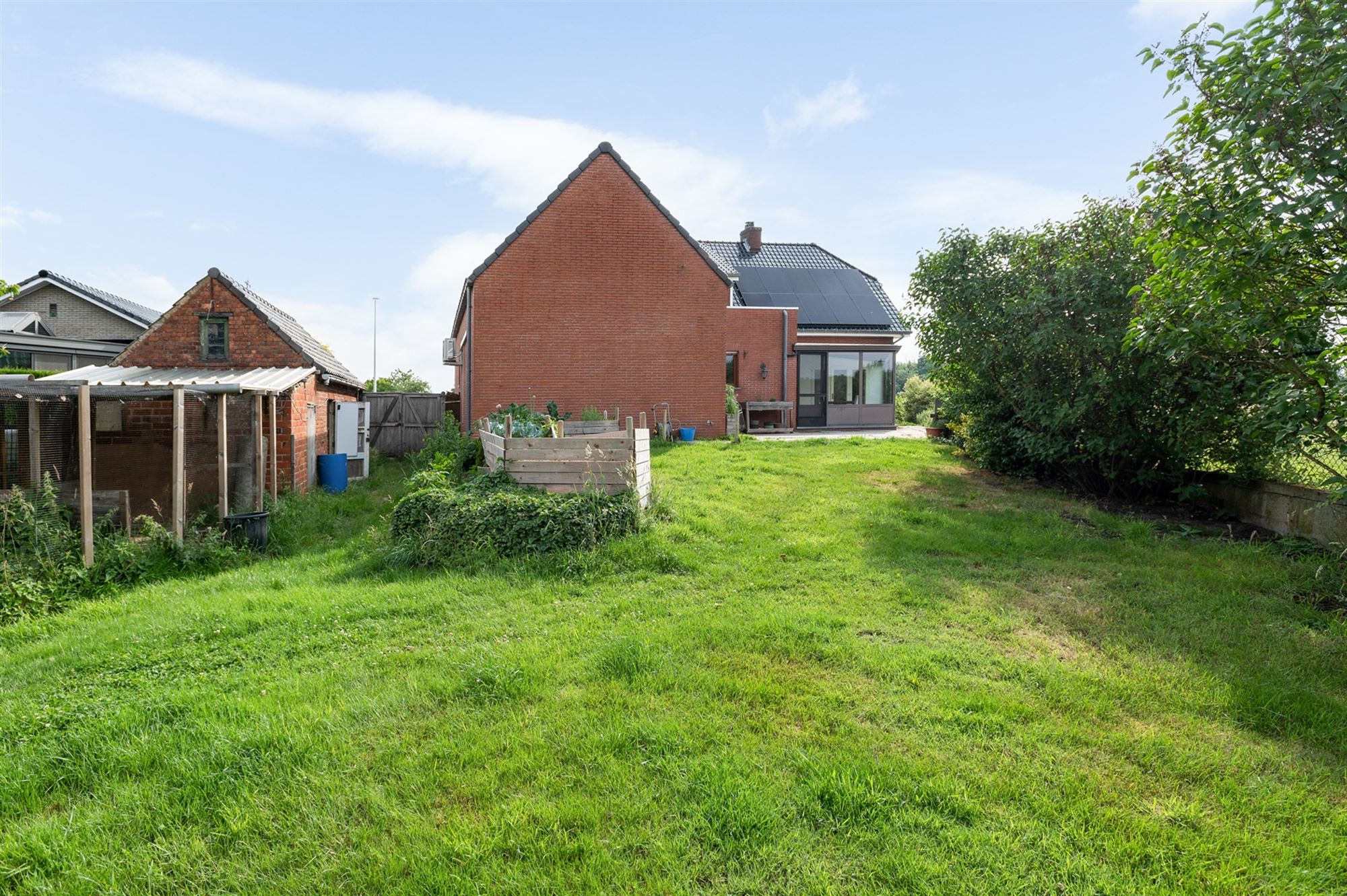 Zeer ruime open bebouwing op een perceel van 2185 m2 foto 23