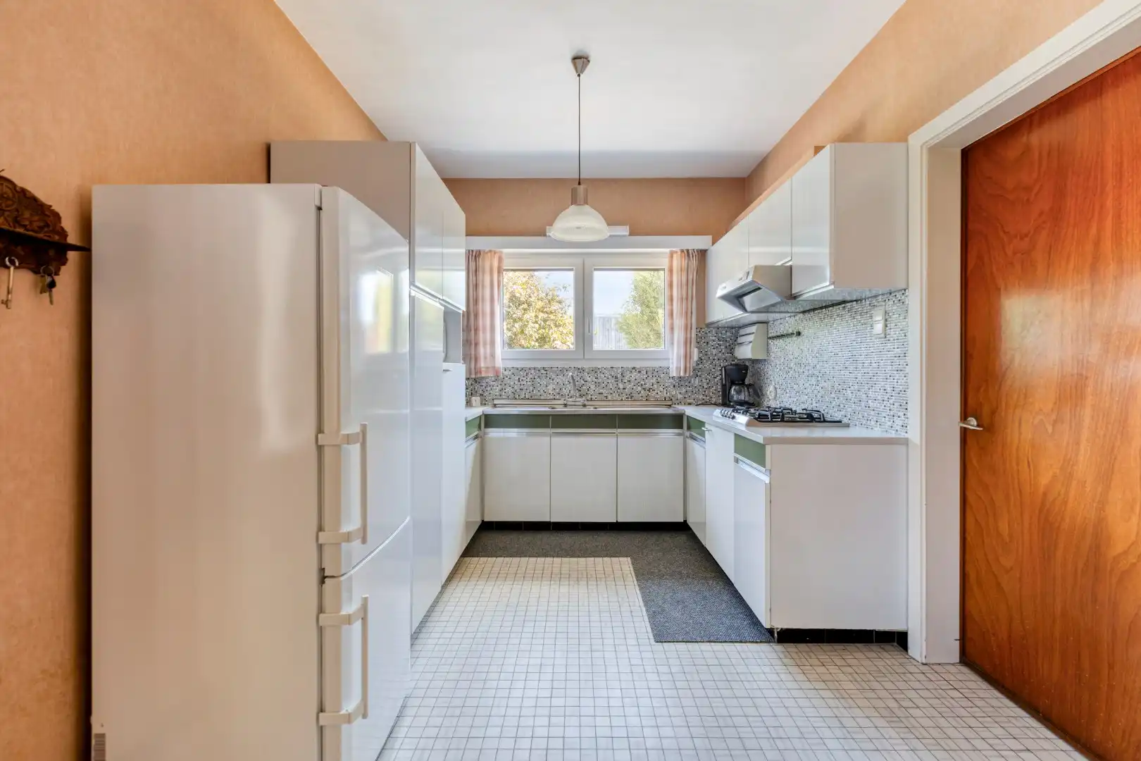 Te renoveren woning met 3 slpks op de grens tussen Geel en Sint-Jozef Olen !  foto 6