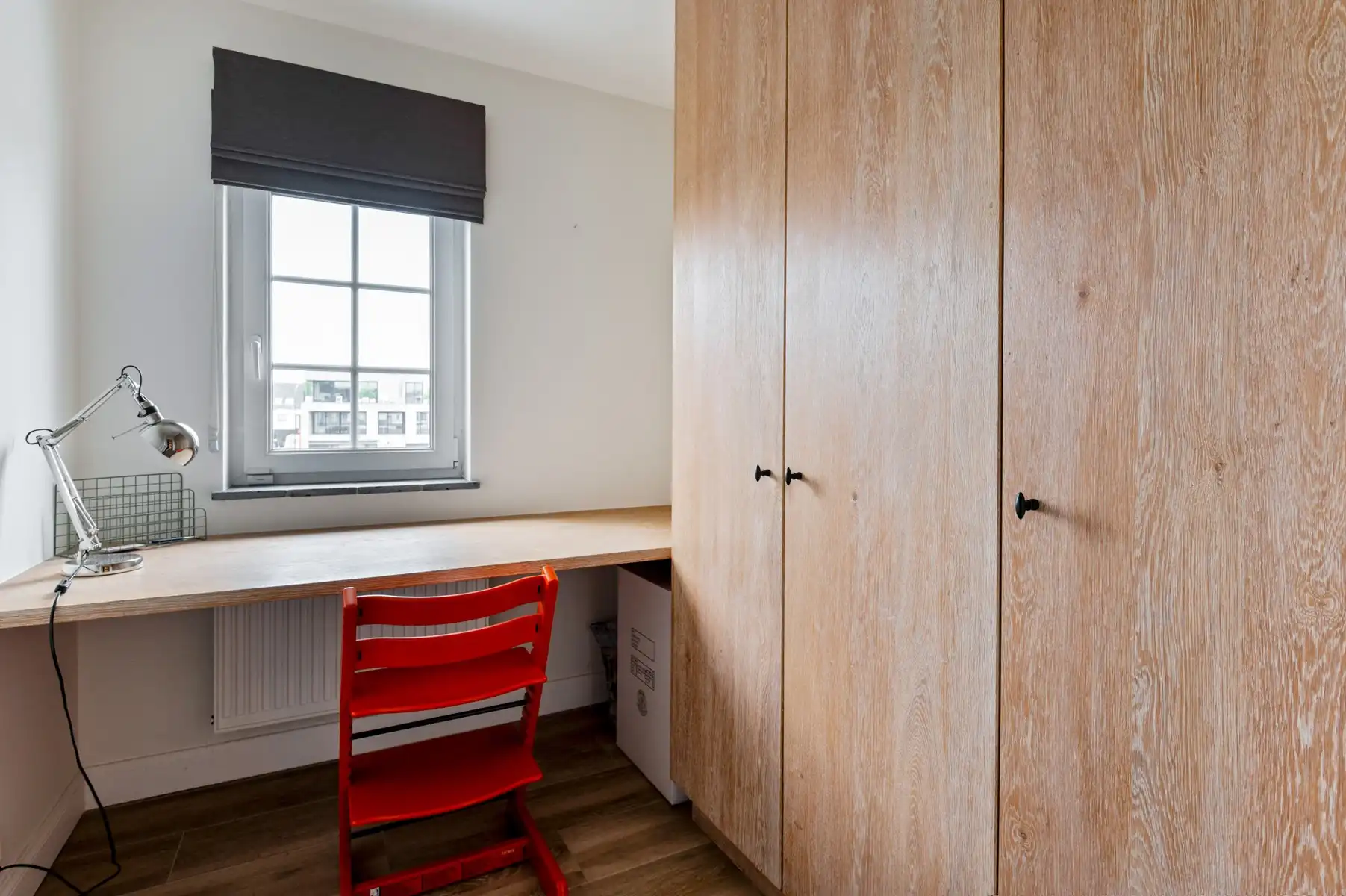 Instapklare woning met 2 slaapkamers, bureau en westgerichte tuin foto 18