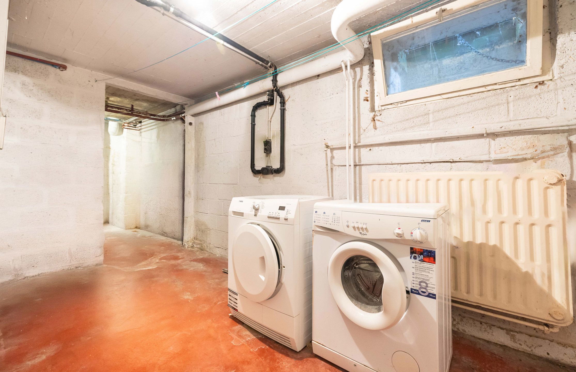 Te renoveren villa met groot potentieel foto 19