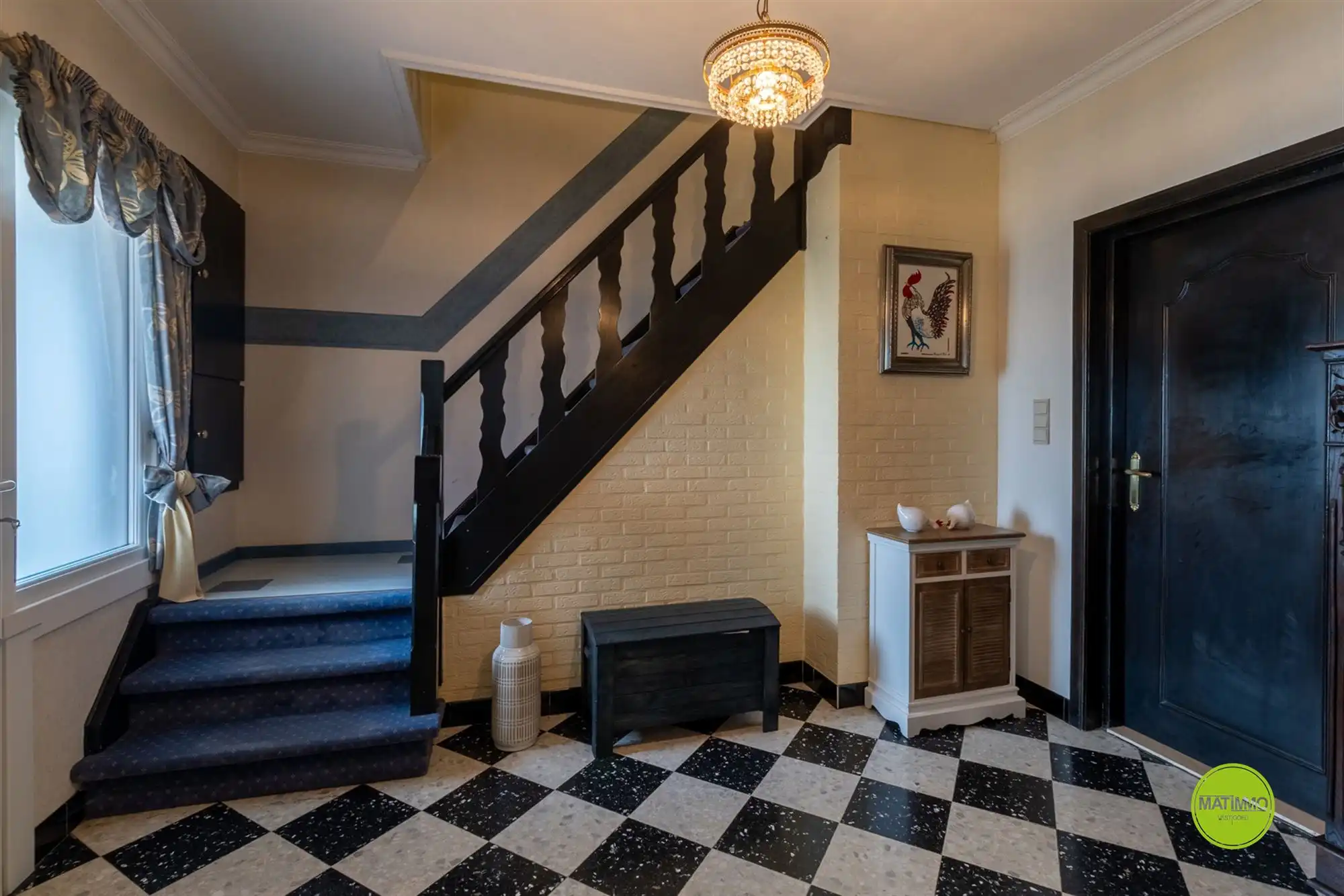 Halfopen woning met veel potentieel in het centrum van Bree foto 4