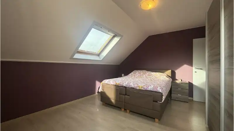 Ruime 3-slaapkamerwoning met TUIN en GARAGE te koop in Sint-Andries Brugge foto 13
