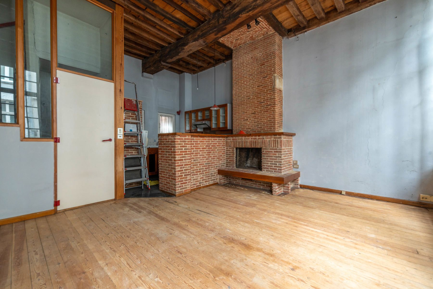 Bijzonder authentiek pand in de historische binnenstad.  foto 5
