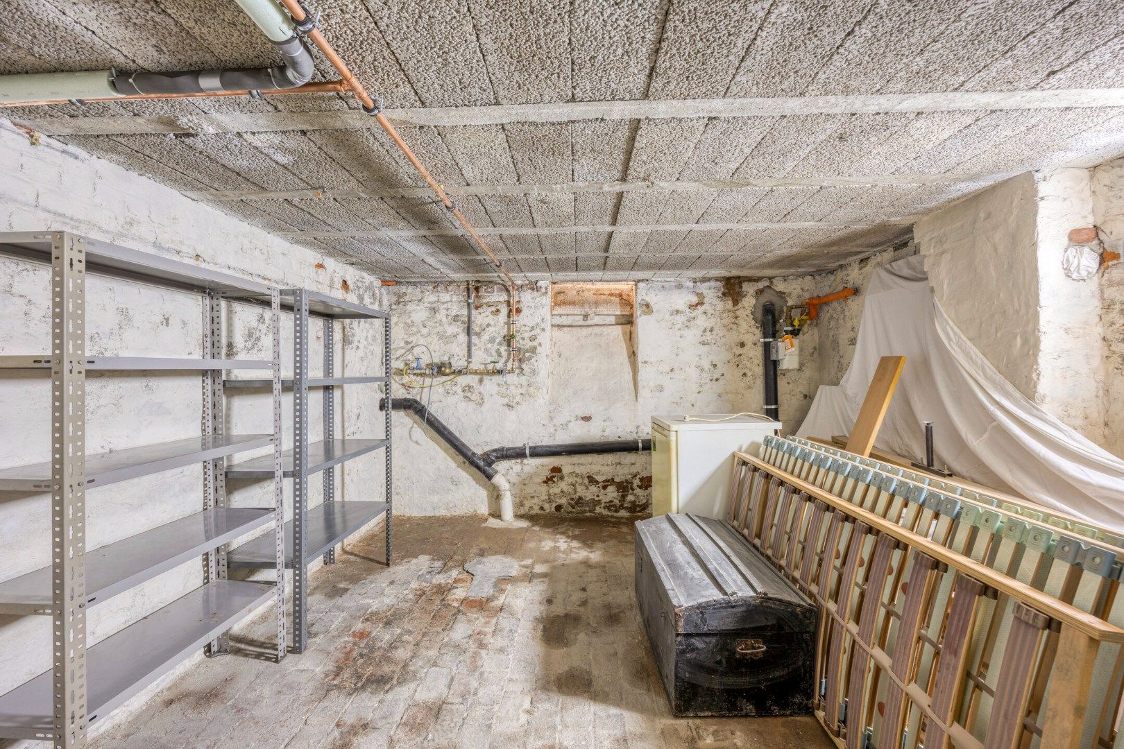 Totaal gerenoveerde en zeer goed gelegen woning op wandelafstand station met 3 ruime slaapkamers en bureauruimte - EPC A (81) kWh/m²  foto 27