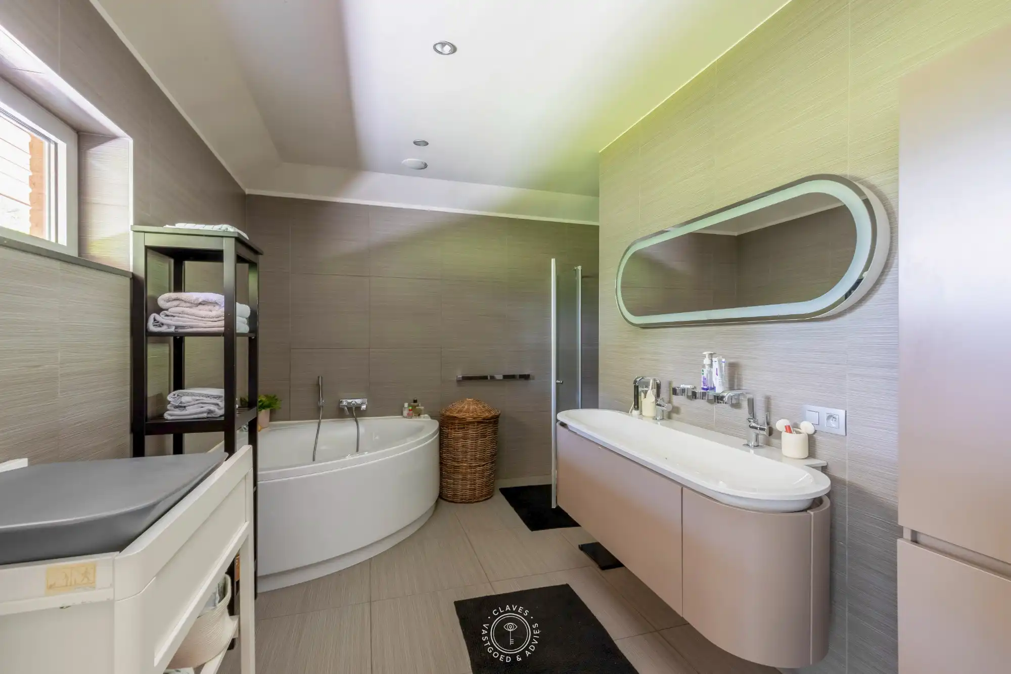 Exclusief wonen in het groen op een perceel van 1.885 m² foto 20