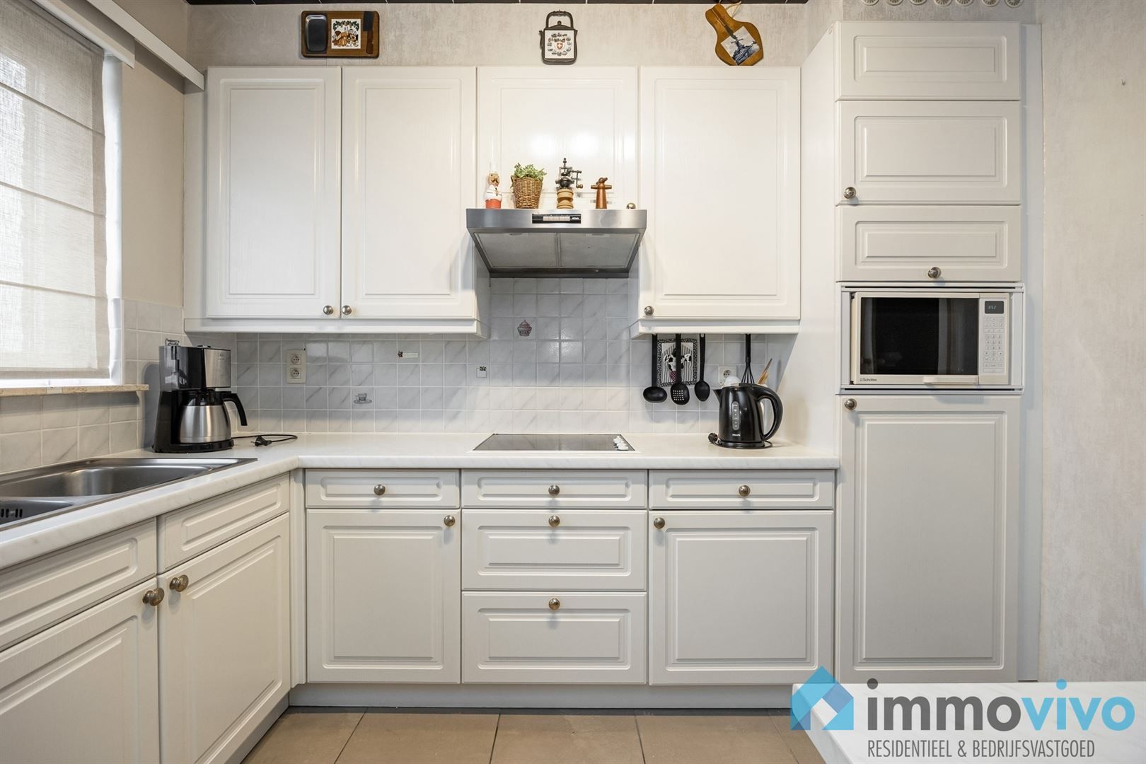 Ruim appartement met 2 slaapkamers en terras. foto 5