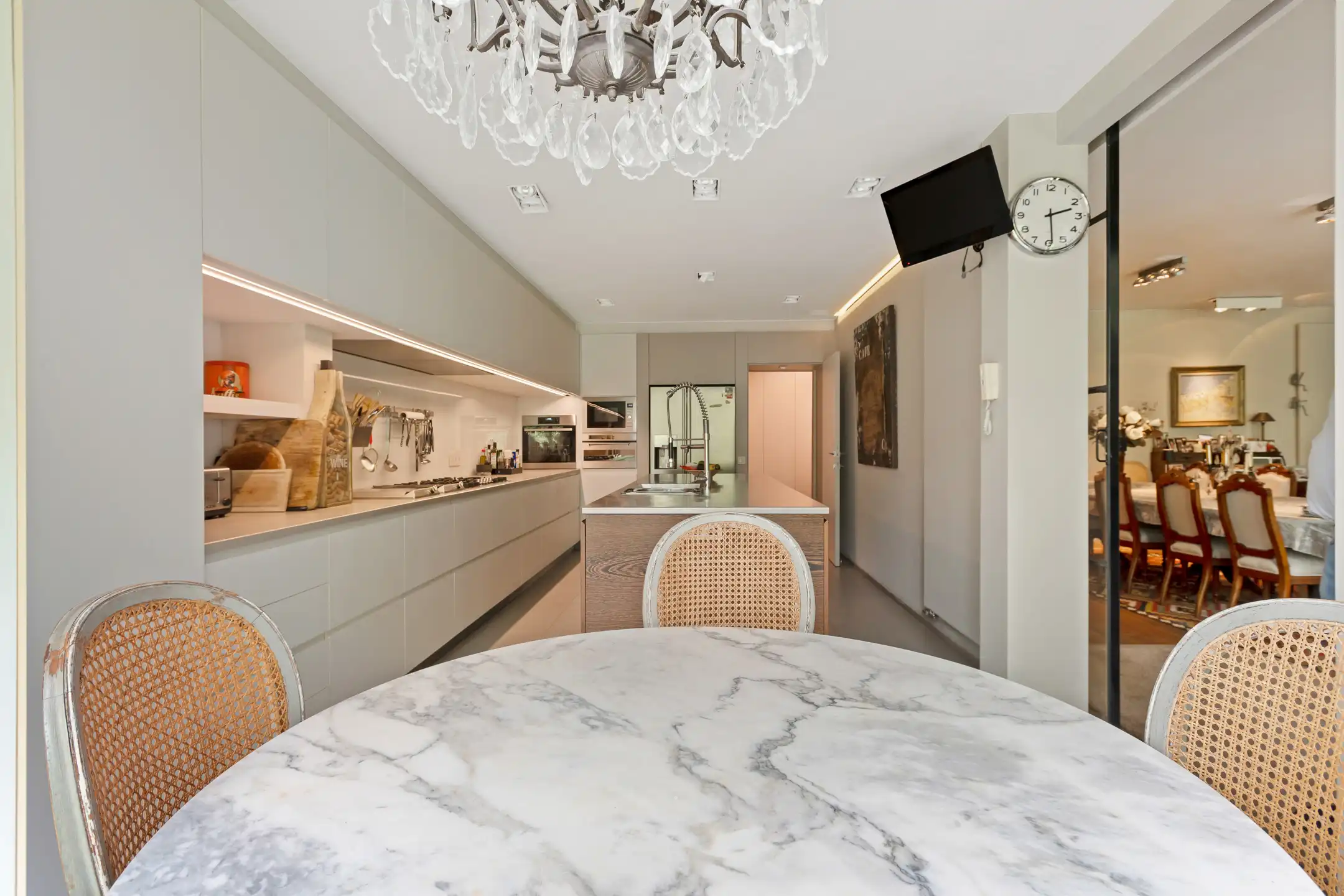 Duplex met zwembad en tuin op uitstekende locatie in Berchem foto 11