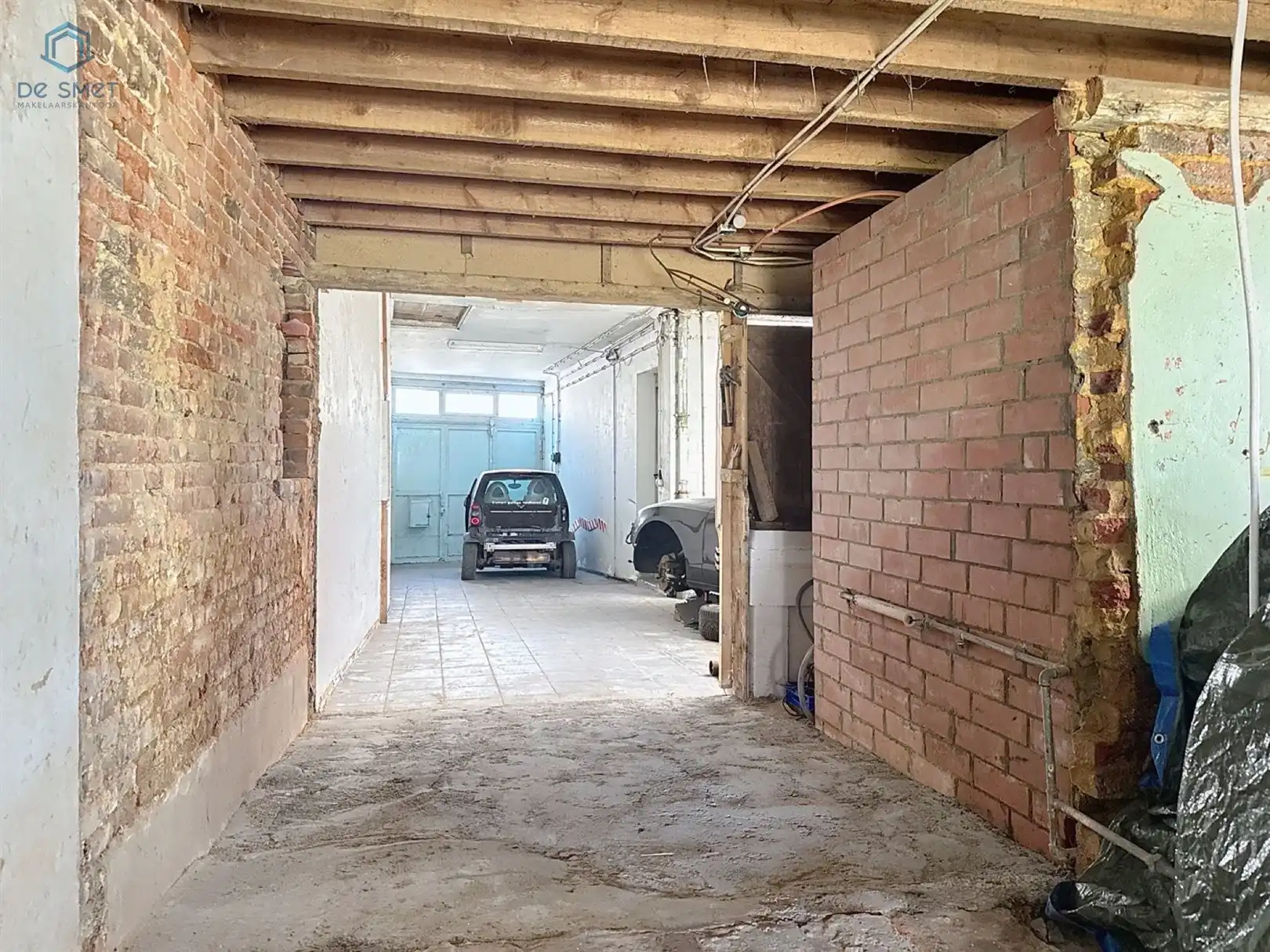 Ruime woning met veel potentieel! foto 20