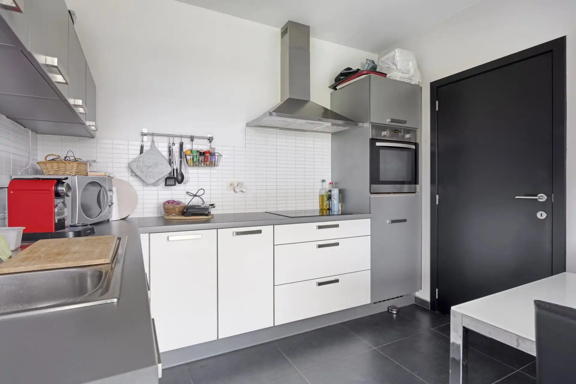 RECENTE MODERNE EN ENERGIEZUINIGE WONING MET 3 SLPK'S EN CARPORT NABIJ CENTRUM foto 10