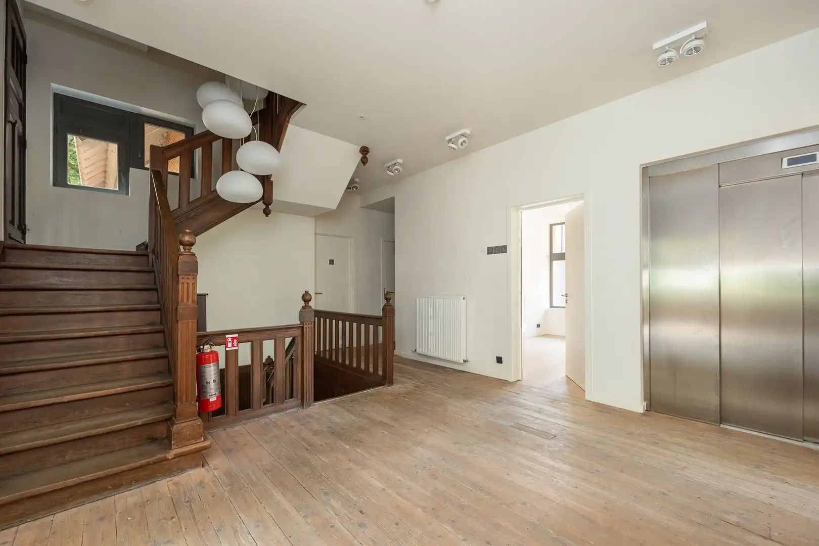 Villa Ullens. Het prachtig gerenoveerde kasteel in hartje Schoten foto 42