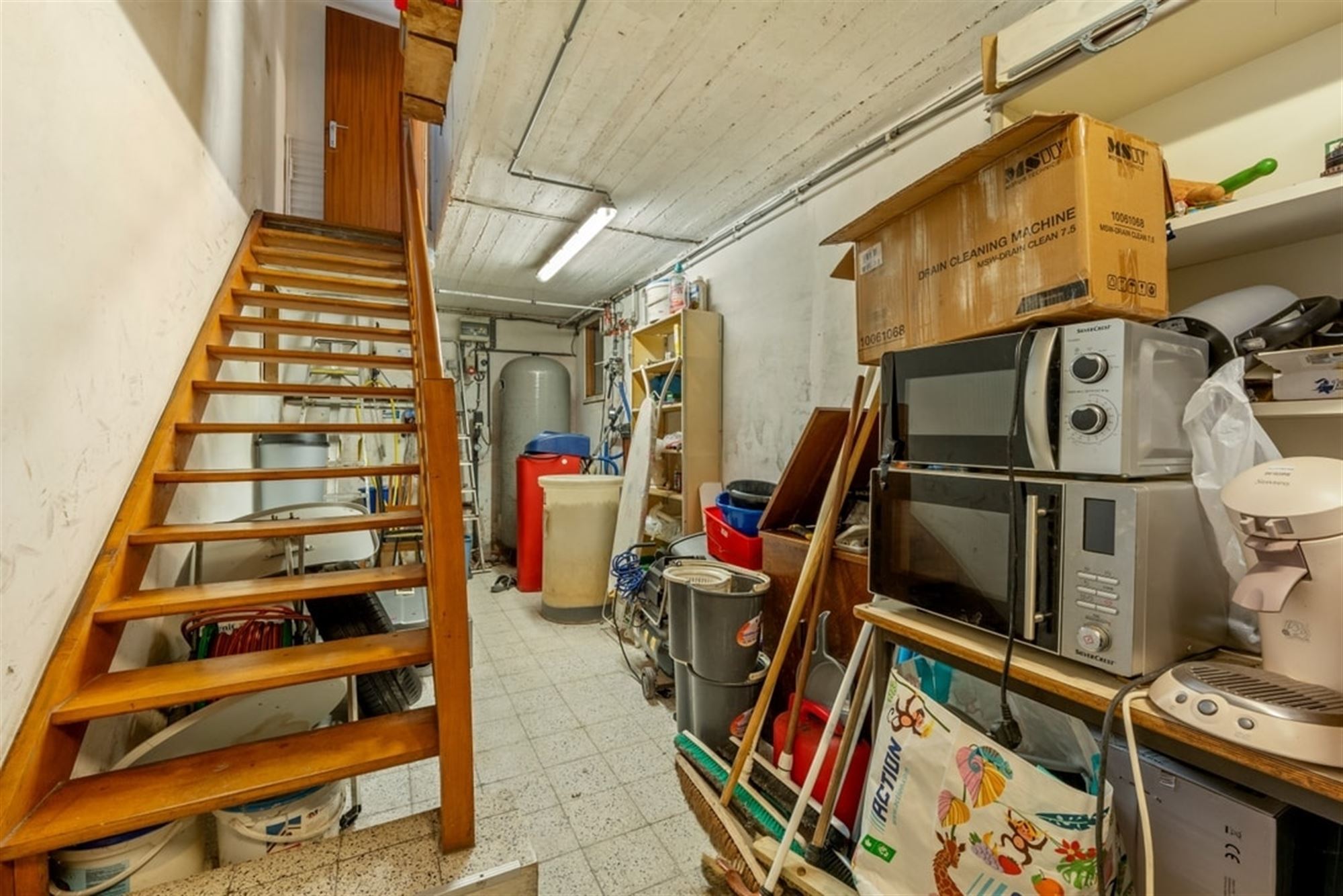 VERGUND GEMEENSCHAPSHUIS MET 15 INDIVIDUELE KAMERS foto 52