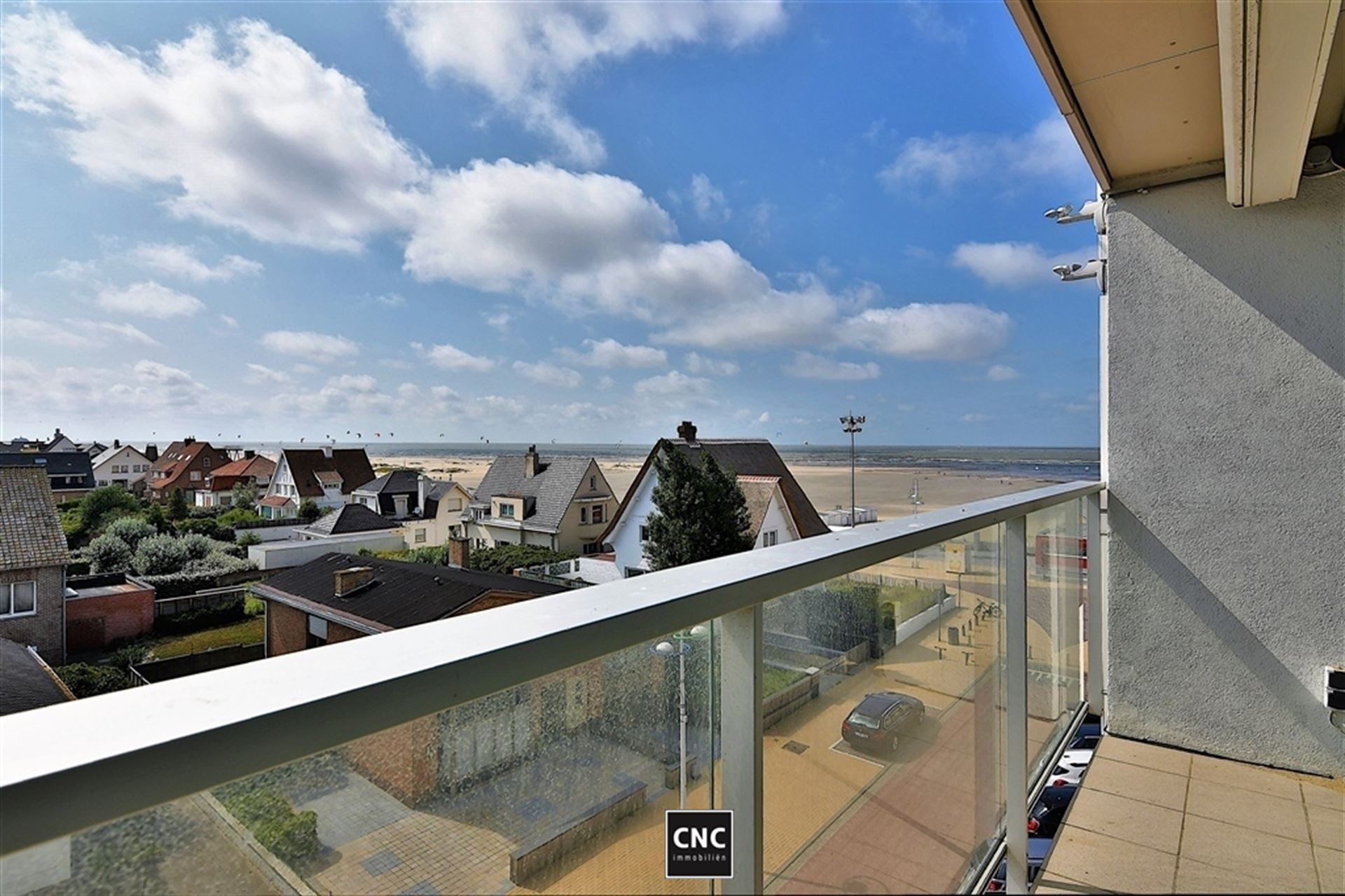 Zeer goed gelegen appartement vlak aan het strand in Zeebrugge. Het appartement heeft een PRACHTIG ZICHT over het duinengebied "De fonteintjes" en geniet van het rustgevende zeezicht. foto 7