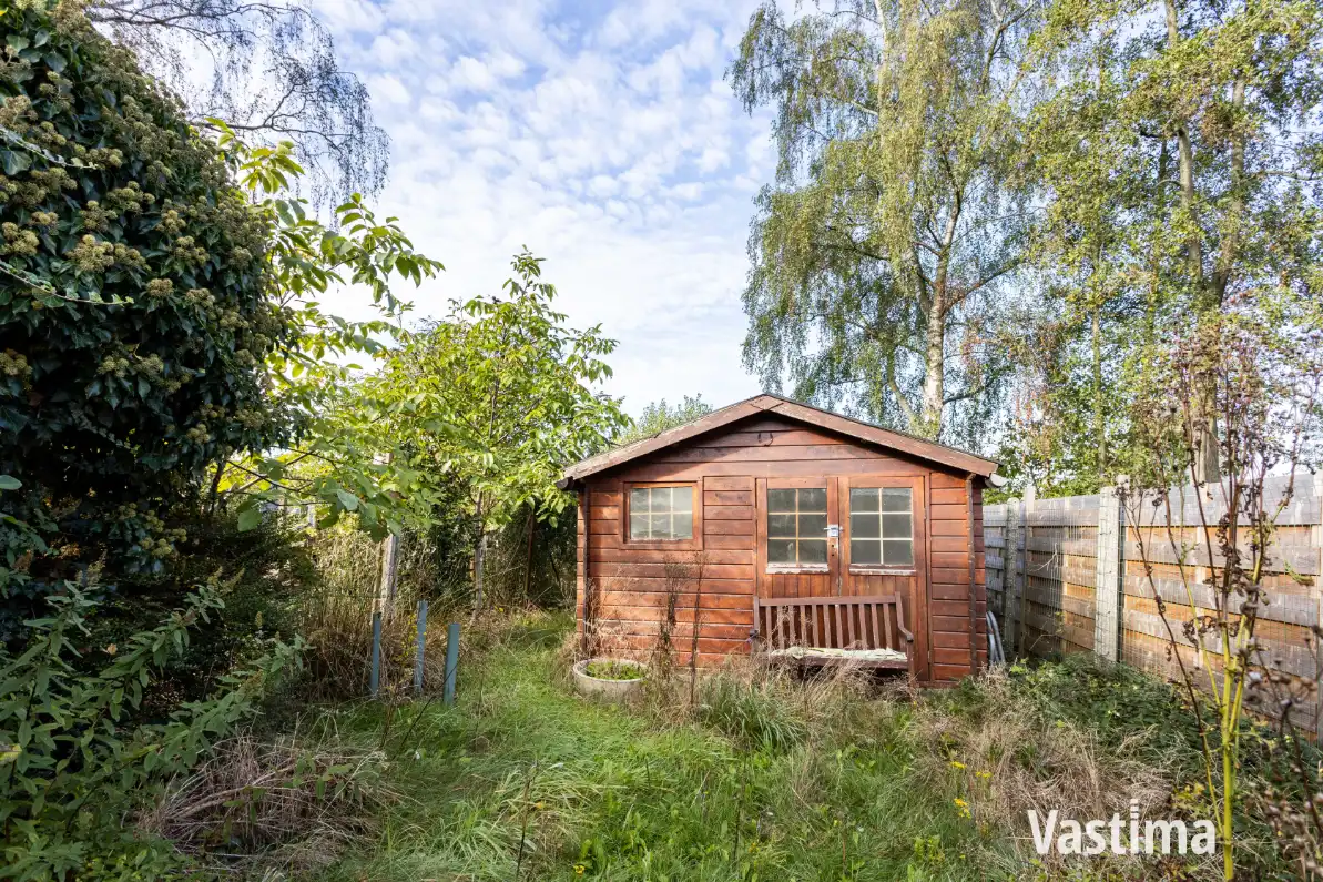 Te renoveren woning met ruime tuin foto 15