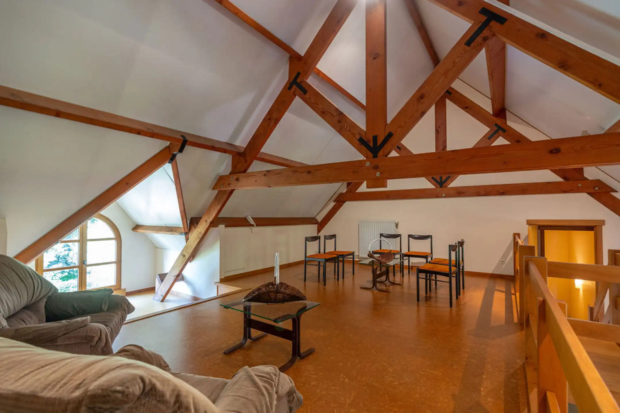 Ruime villa met 6 slpk op 2.295 m² grond met veel privacy foto 47