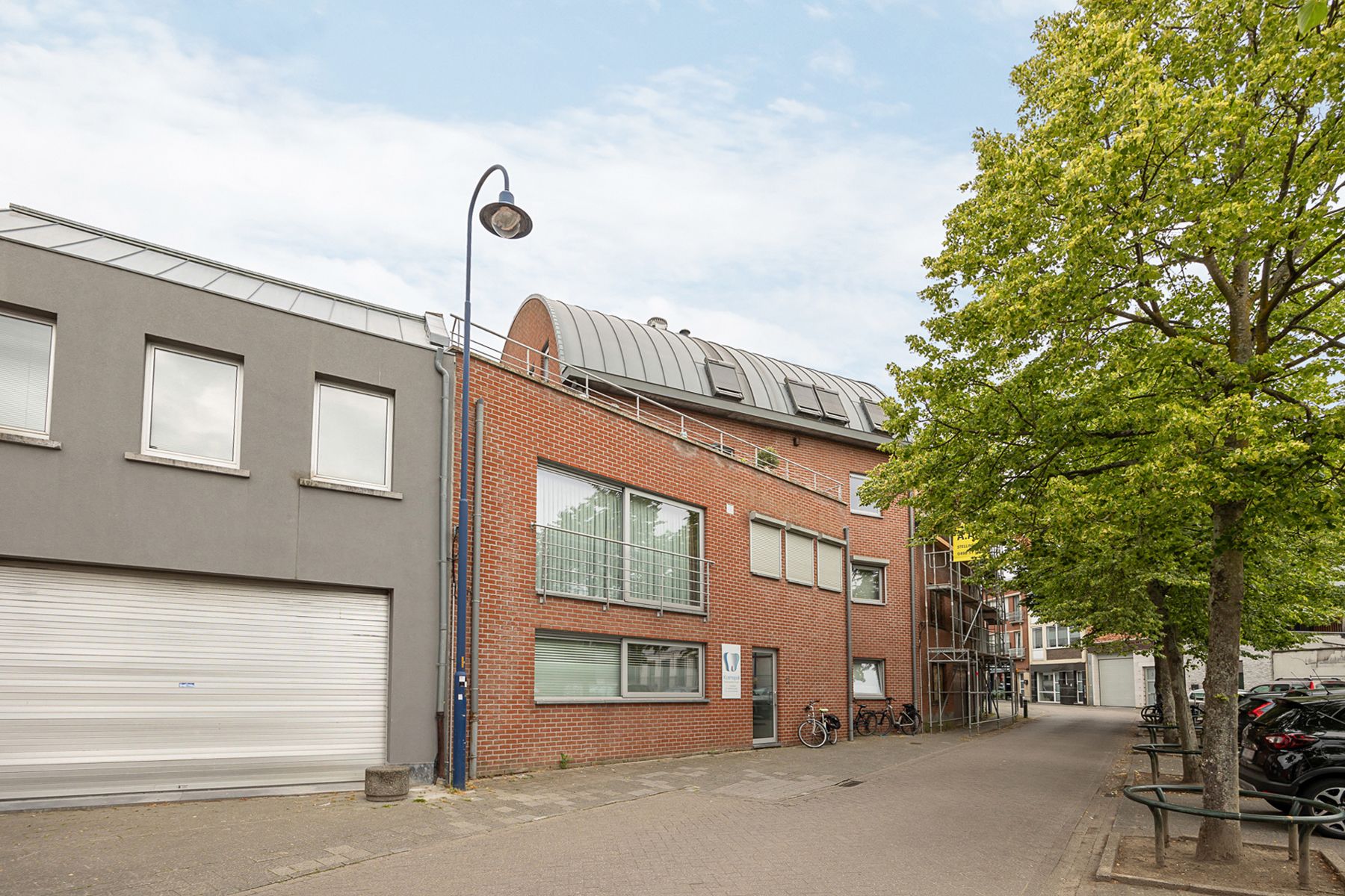 Twee slaapkamer appartement in centrum Kontich – met terras en kelderberging foto 17