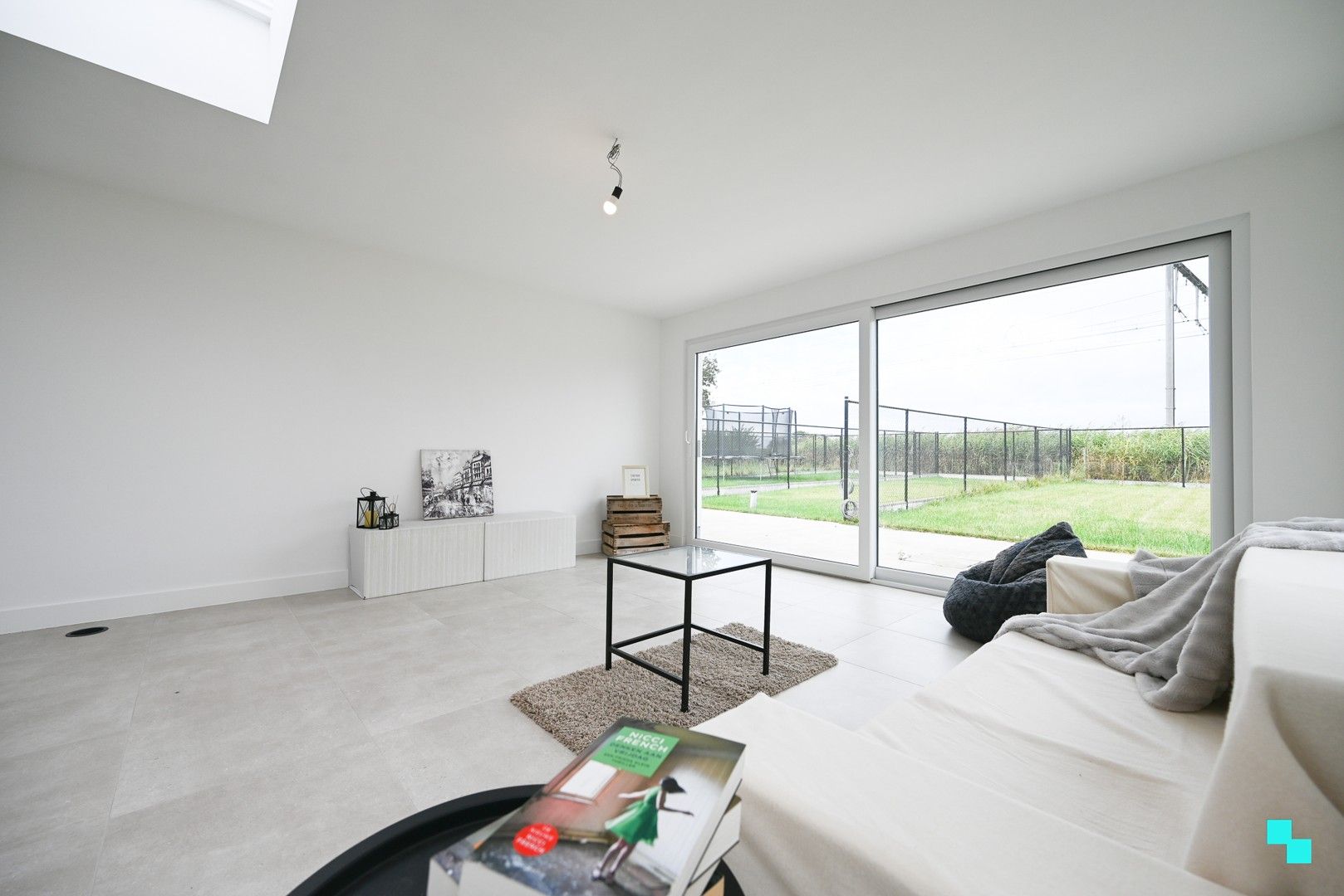Volledig afgewerkte en instapklare nieuwbouwwoning te Ingelmunster foto 4