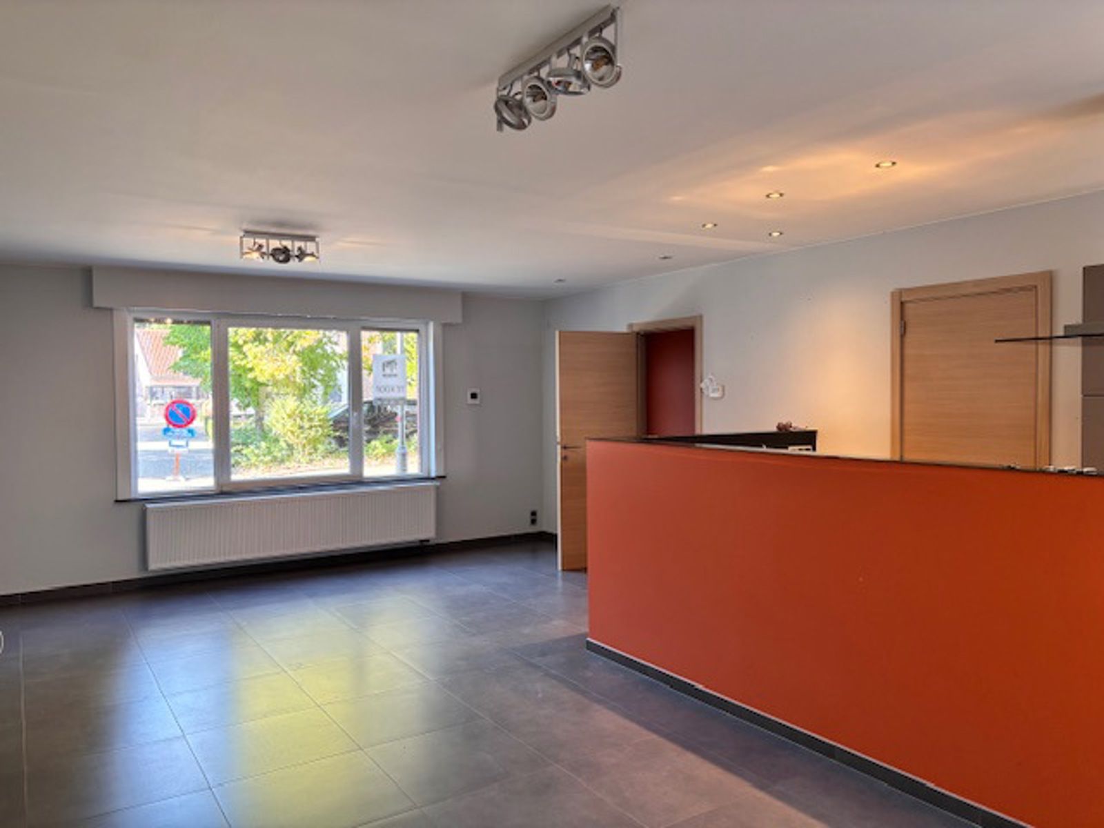 Gezellige, instapklare woning met garage en tuin foto 10
