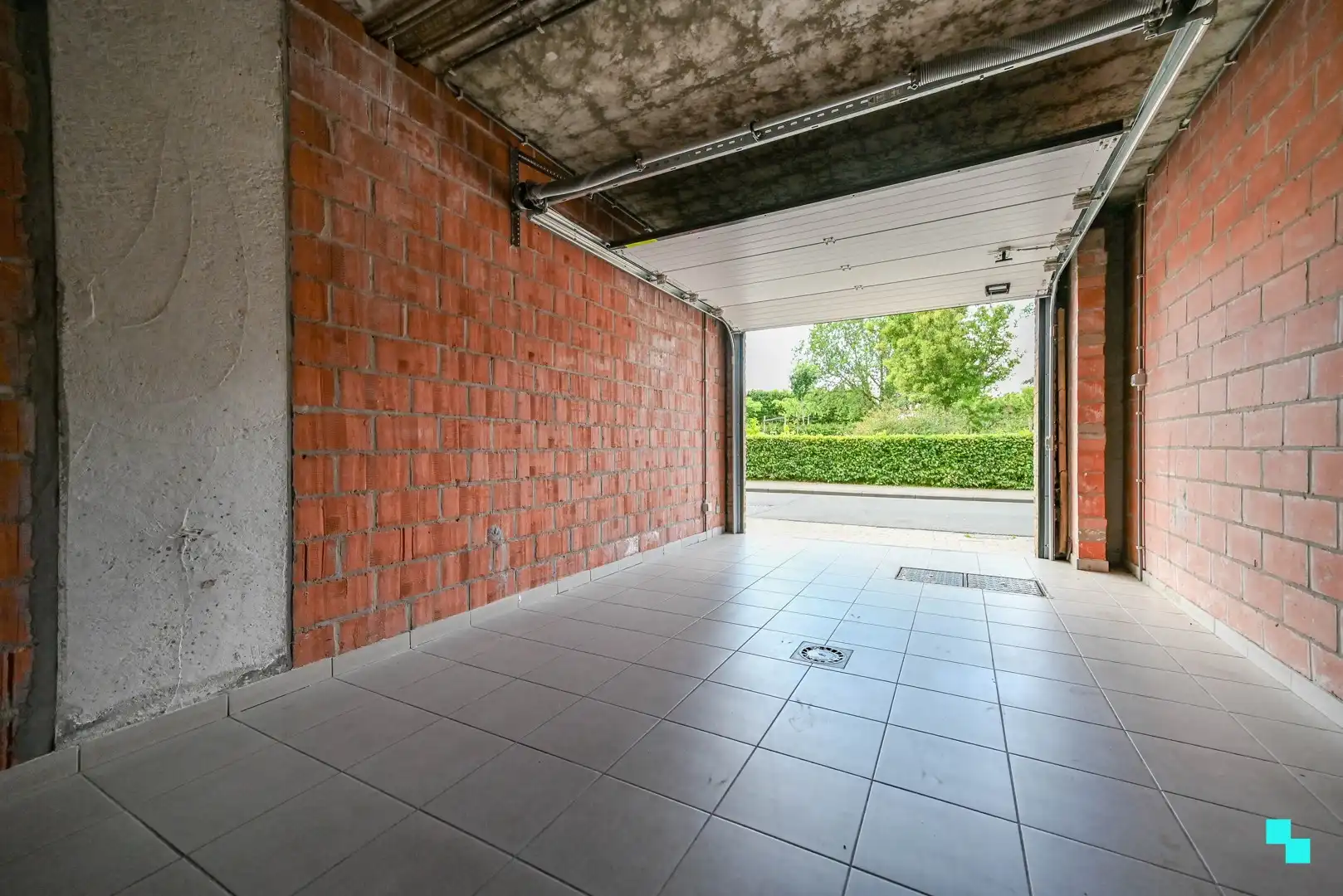 Ruim appartement met garagebox in hartje Izegem foto 18