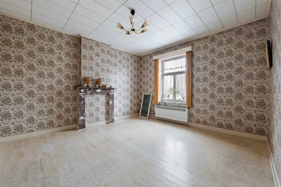 TE RENOVEREN GEZINSWONING MET VEEL POTENTIEEL IN HET LANDELIJKE MONTENAKEN foto 28