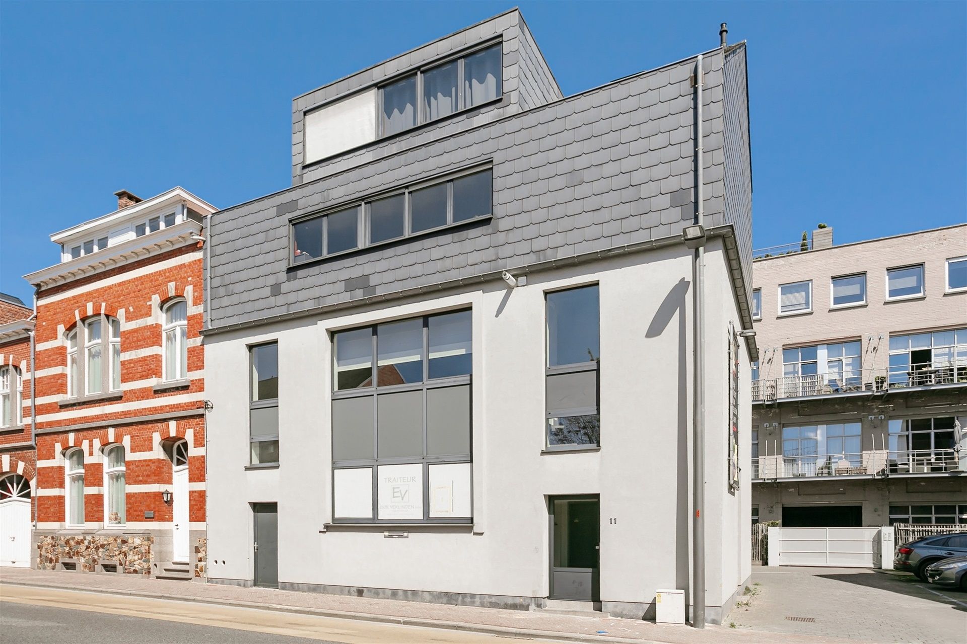 Modern duplexappartement met terras foto {{pictureIndex}}